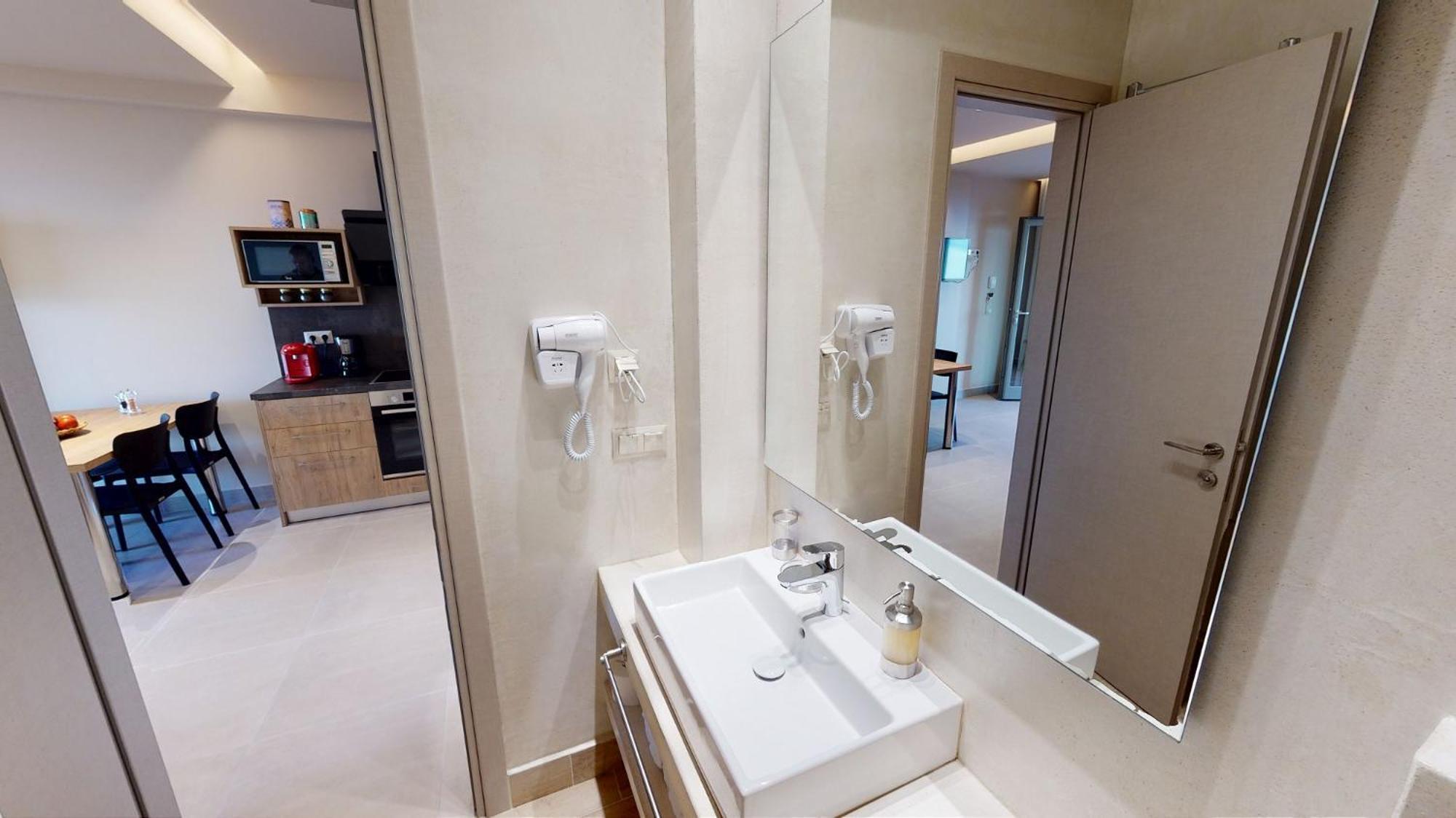 Aparthotel Kallia Suites- Chorefto *