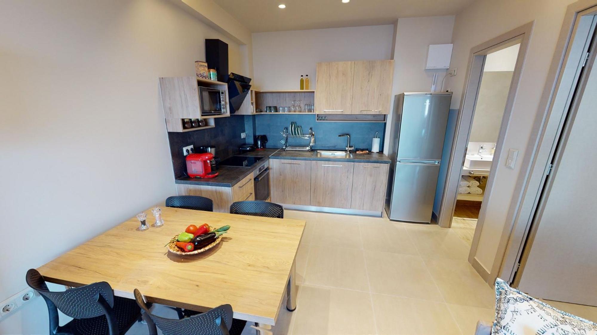 Kallia Suites- Chorefto
