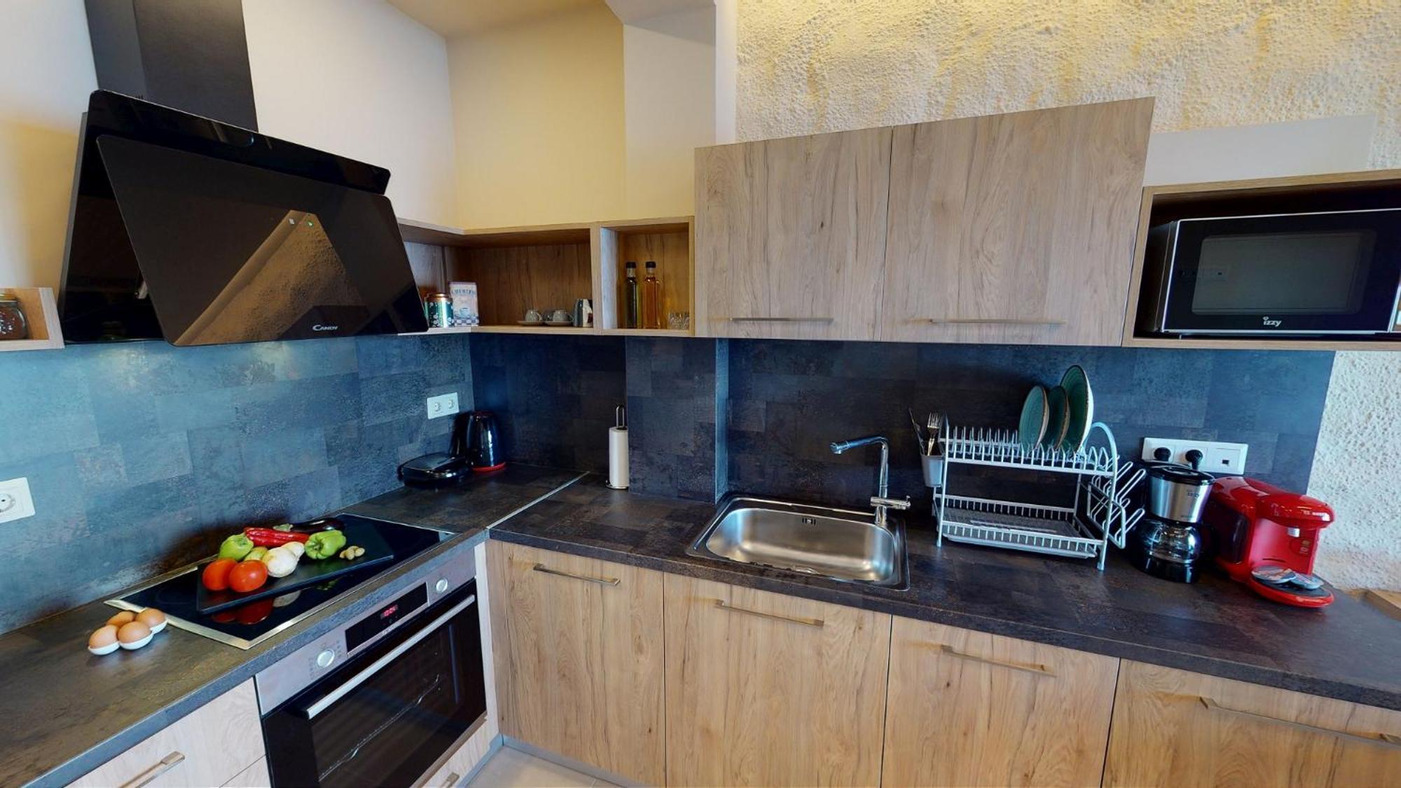Kallia Suites- Chorefto