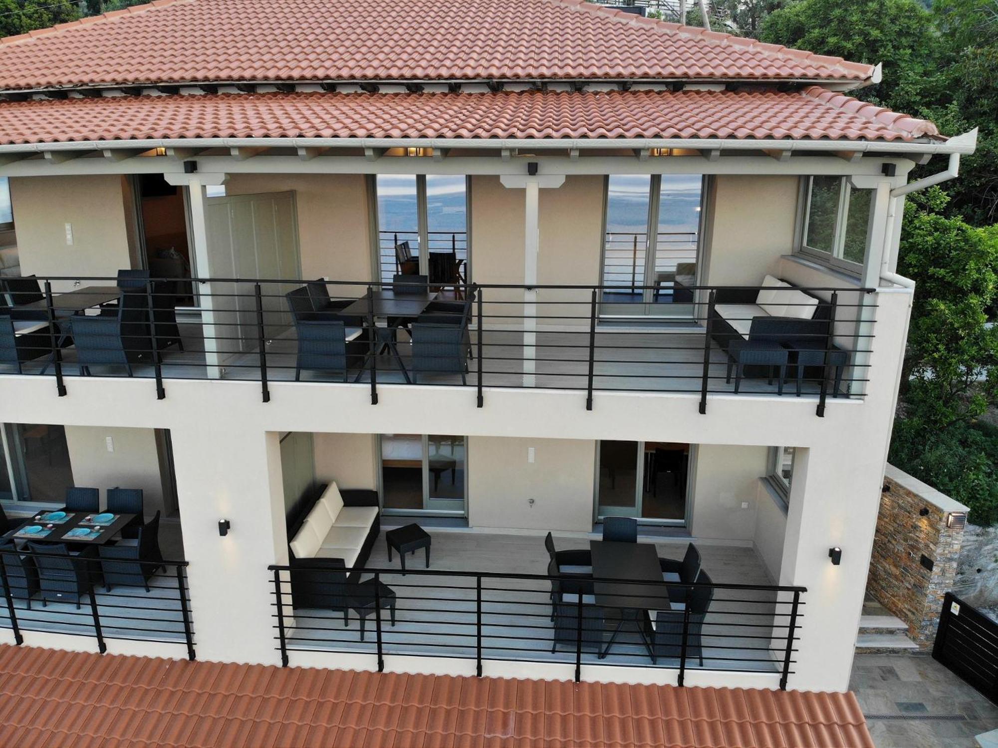 Kallia Suites- Chorefto