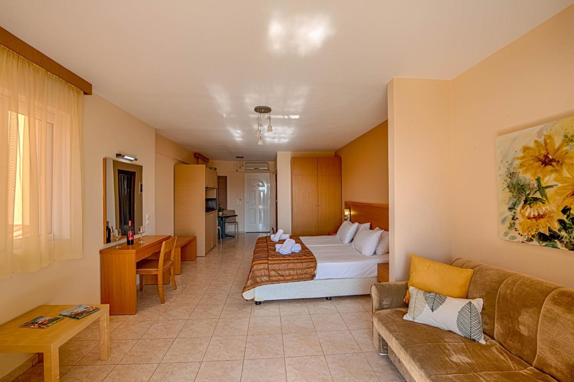 Anilio Plaza Aparthotel