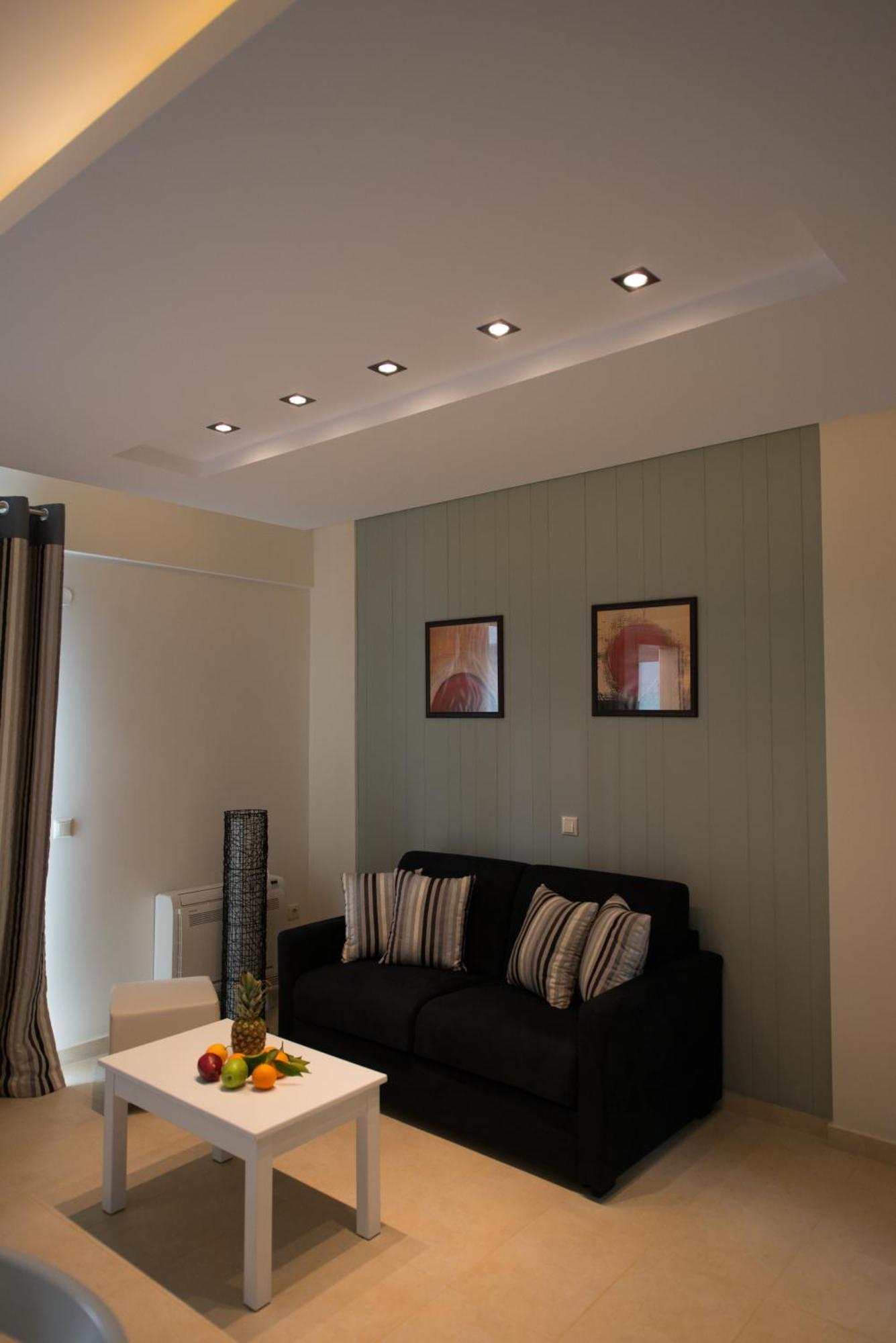 Mantinia Bay Aparthotel