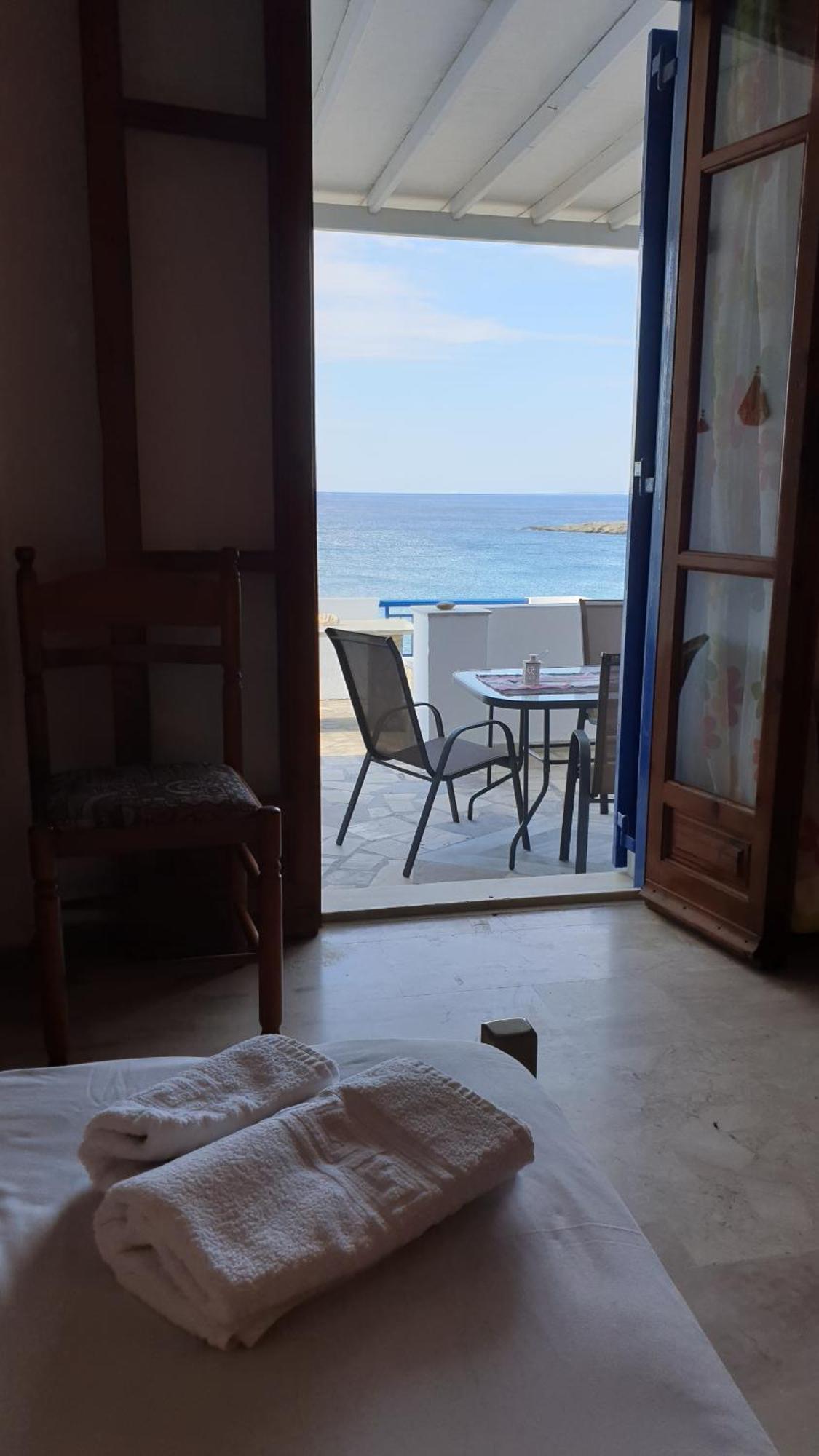 Galazio Kyma Agios Ioannis (Tinos)