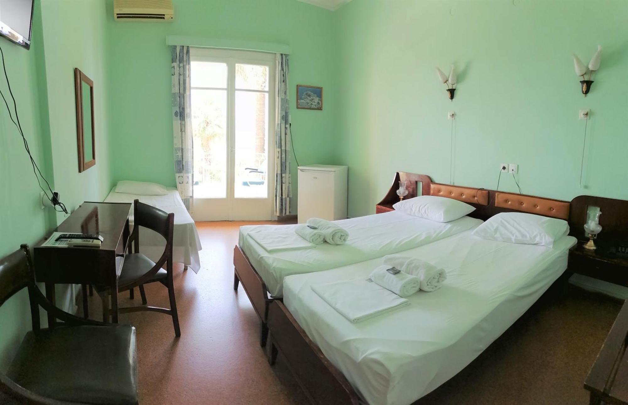 Hotel Nireus 2*