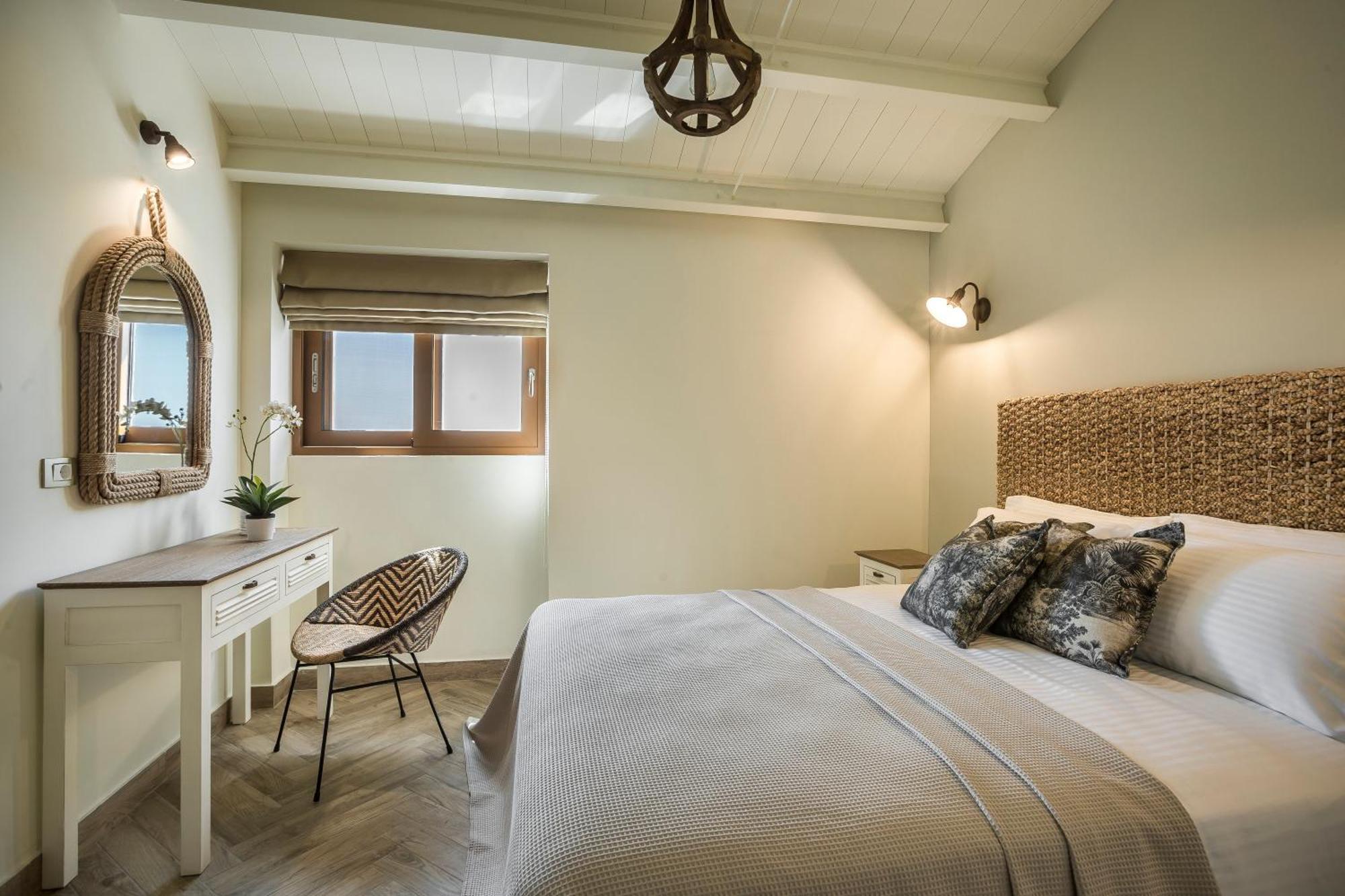 La Signora Hotel Lourdata (Kefalonia)