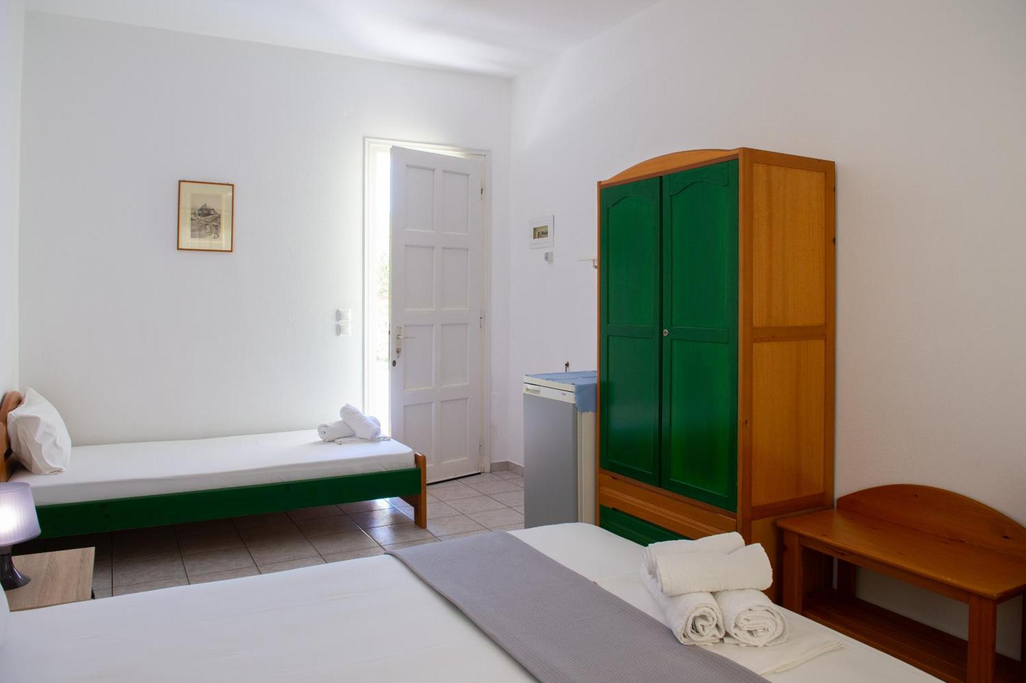 Morpheas & Guest house