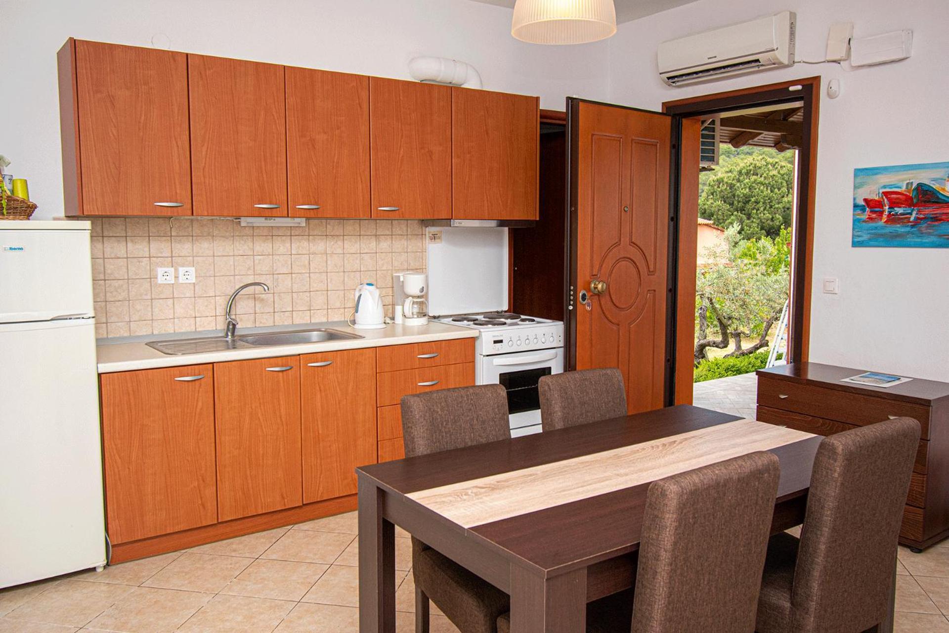 Forty Roses Apartment *