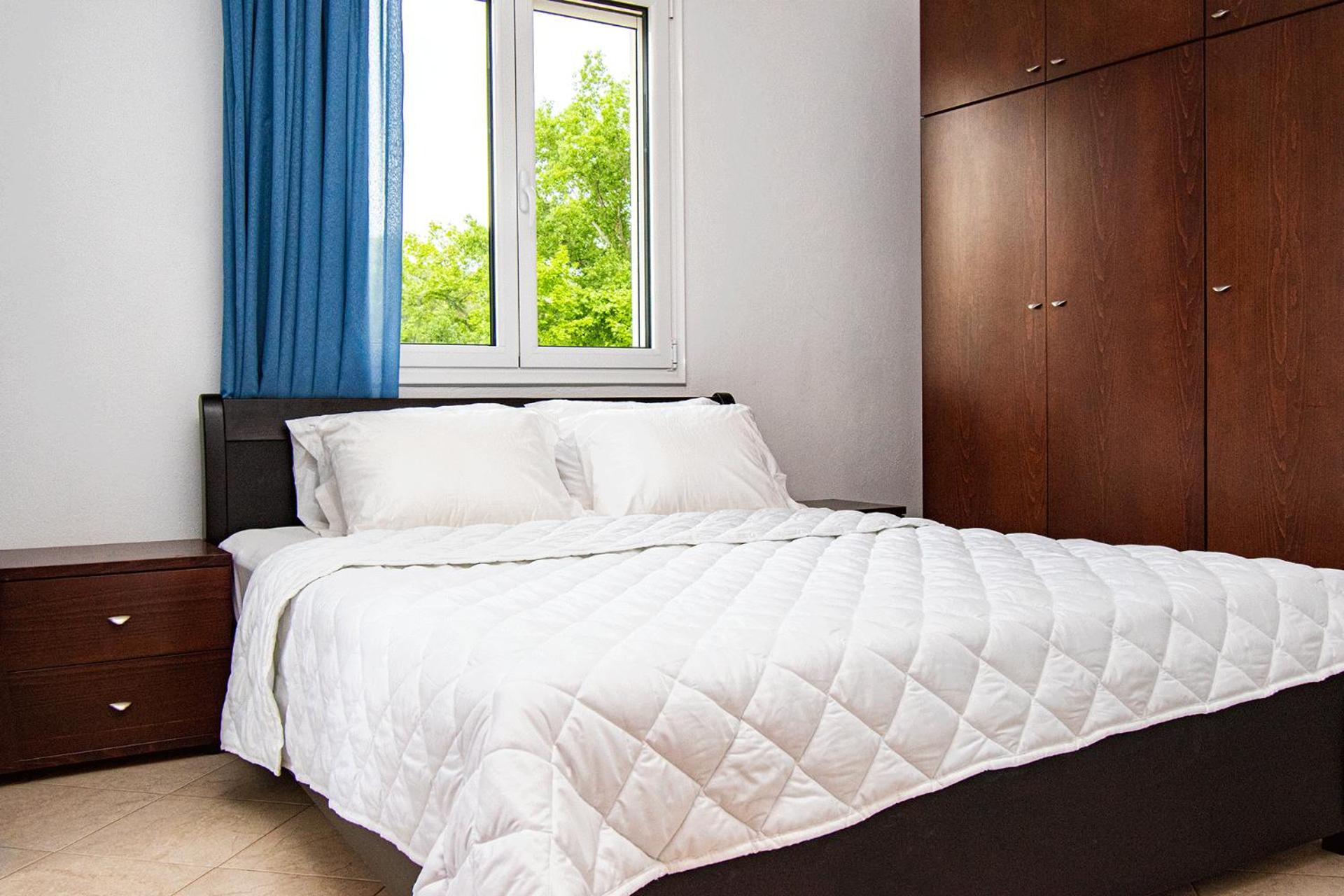 Forty Roses Apartment
