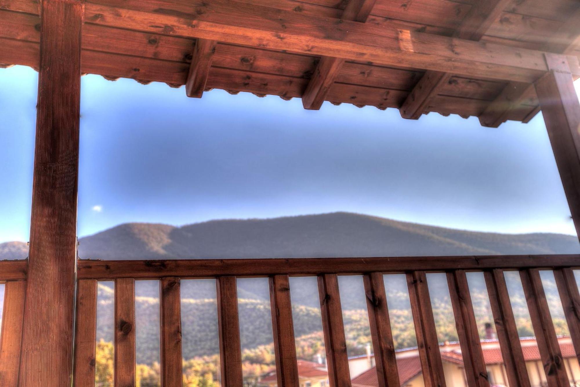 Toula Guest house *