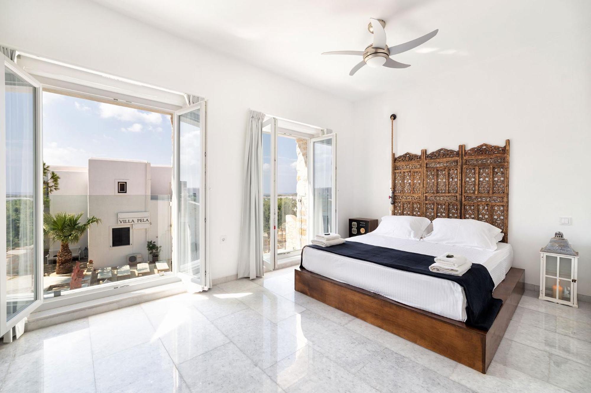 Pela Aliki (Paros)