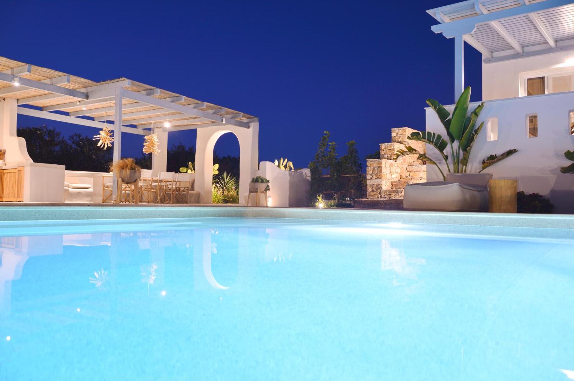Seaside Naxos • * Plaka (Naxos)