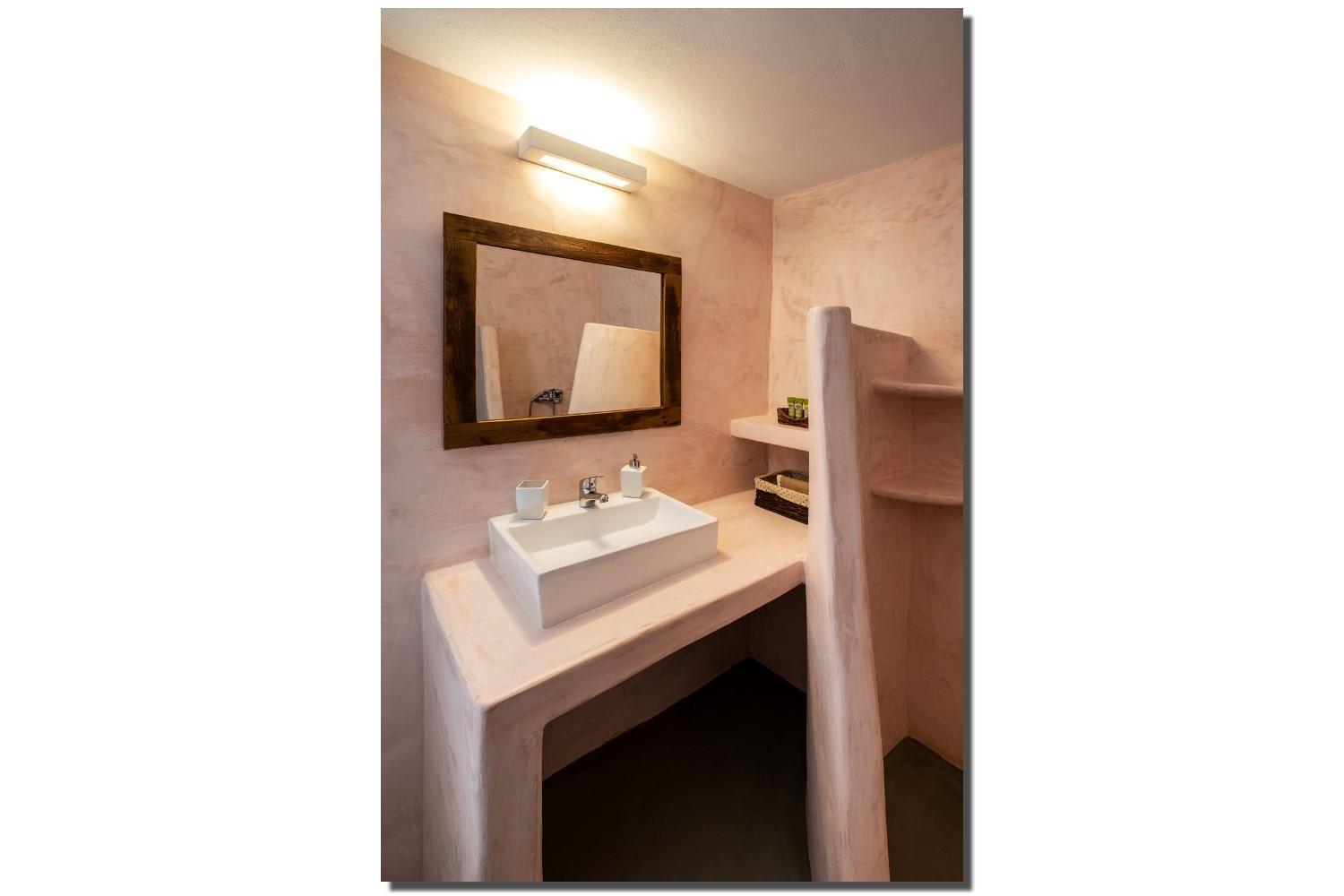 Exochi Traditional Apartment