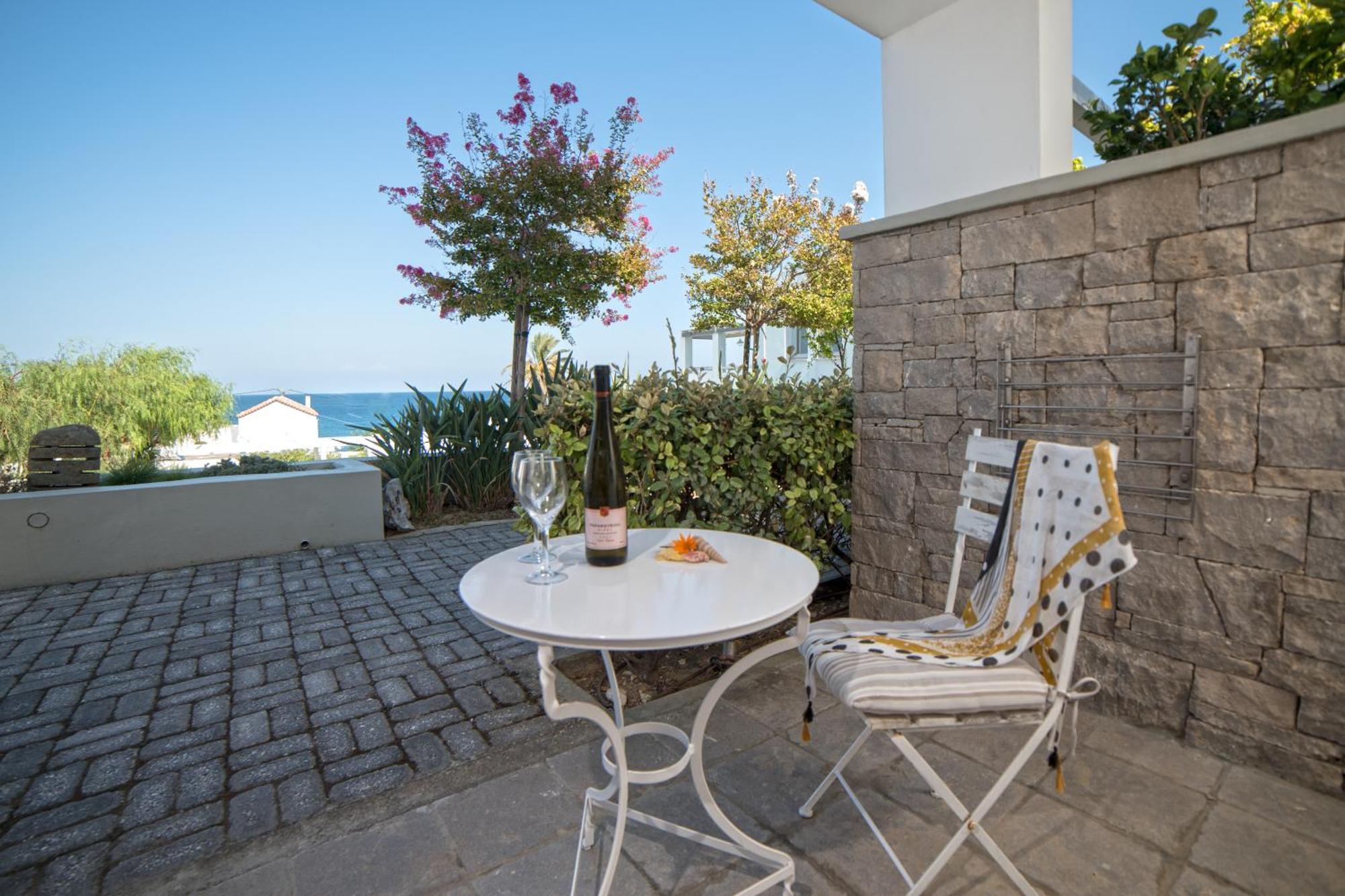 Ammos Hotel 4*