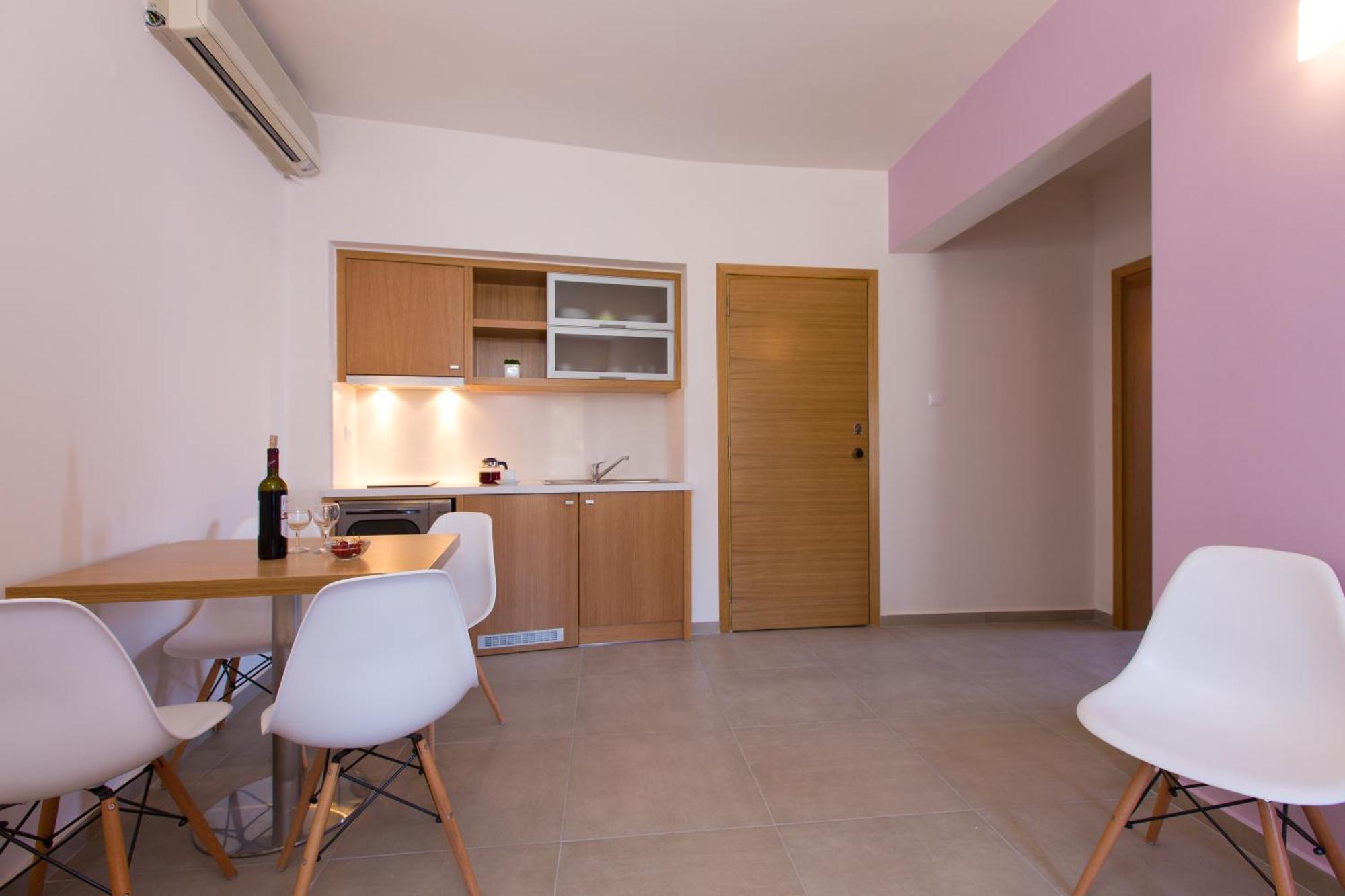 Eltina 2* Rethymno (Crete)