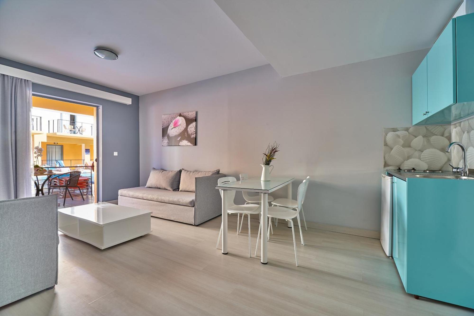 Sunrise Village 3* Platanias (Crete)