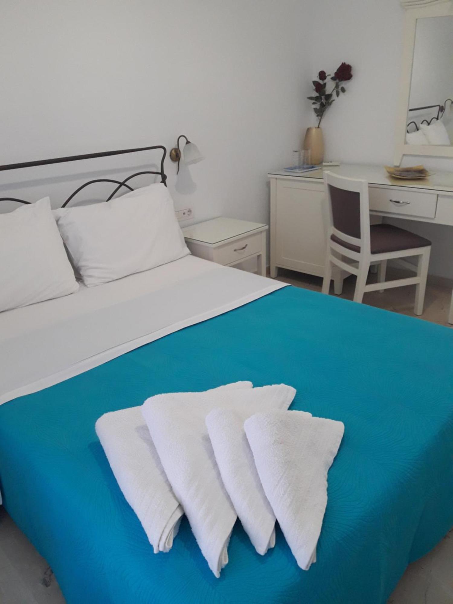 Arion Bay Santorini