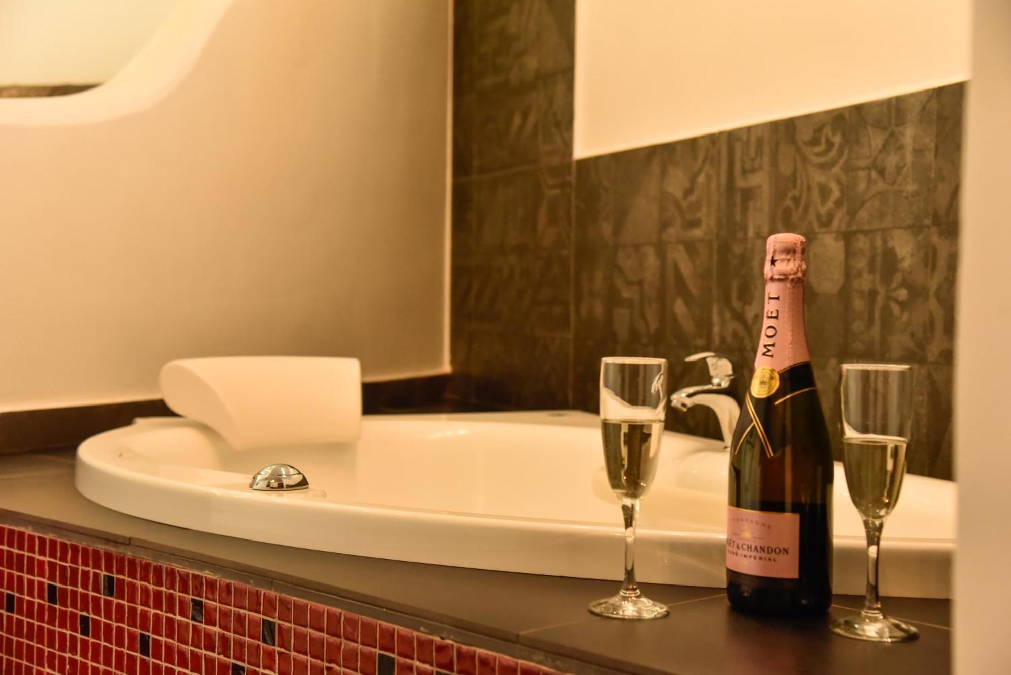 Queen Boutique Apartment