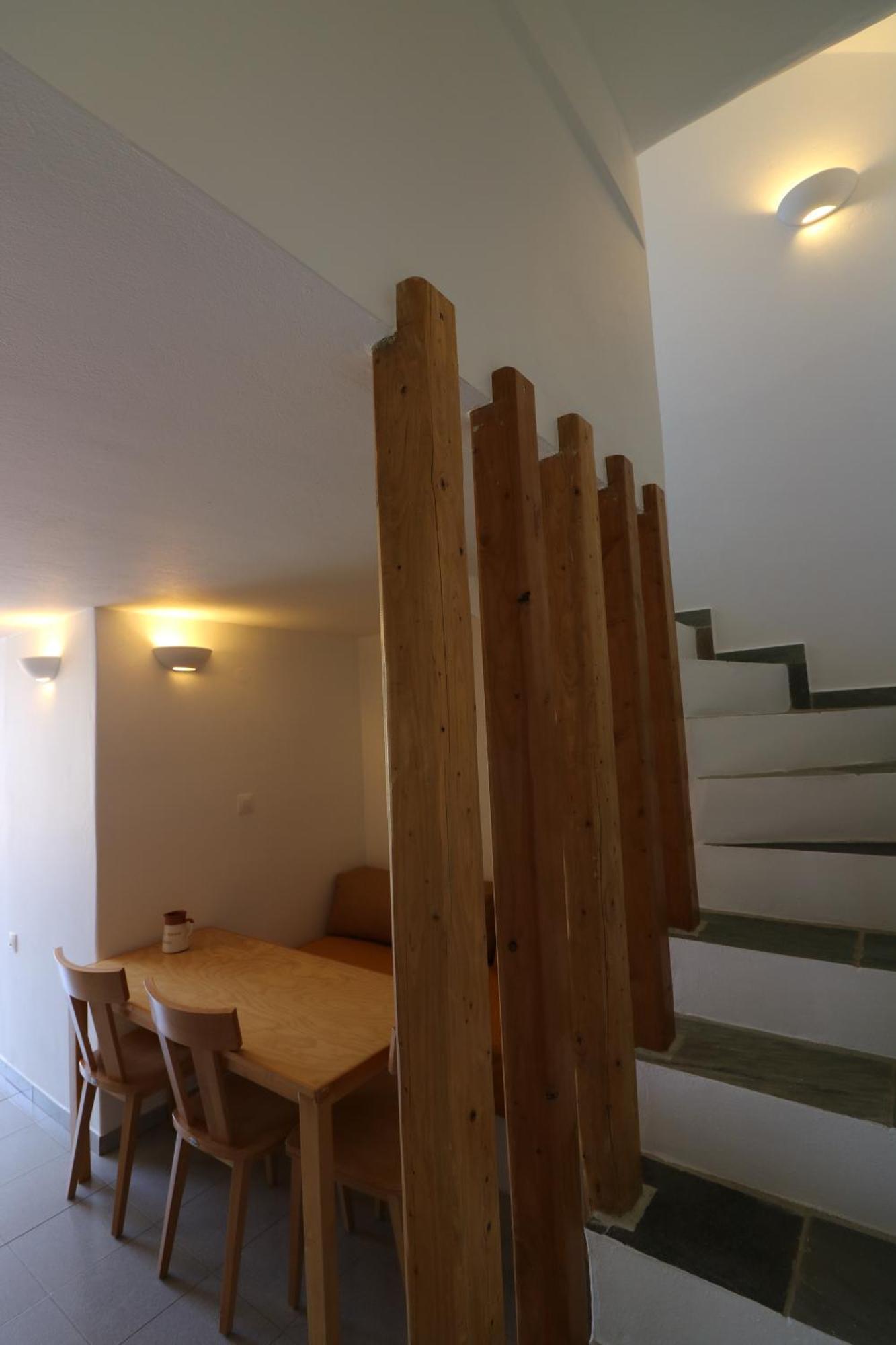 Avra Pahainas Aparthotel 3*