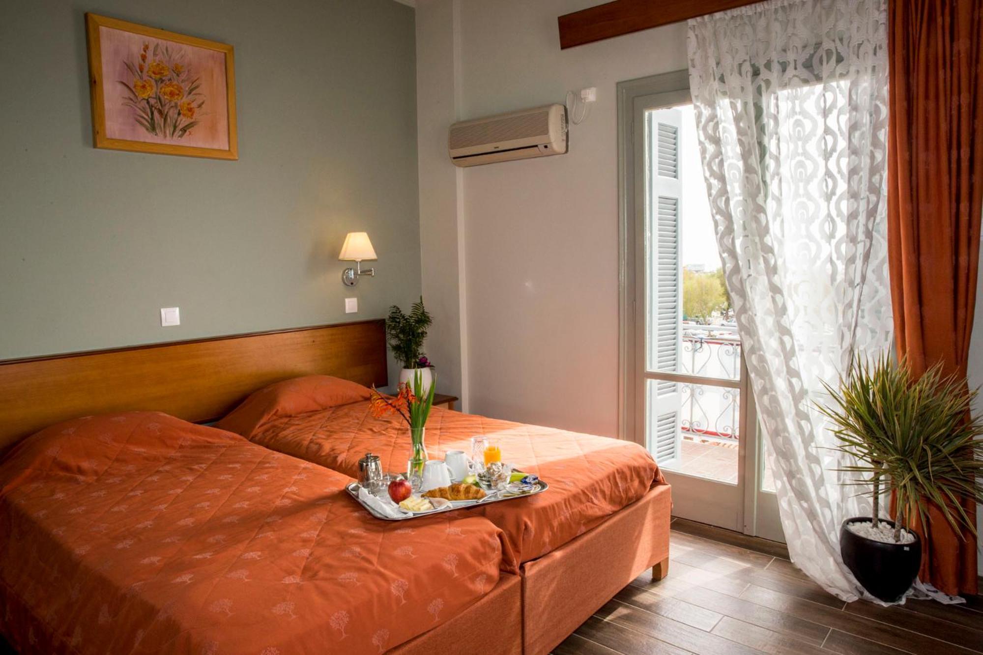 Togias Aparthotel Aegina