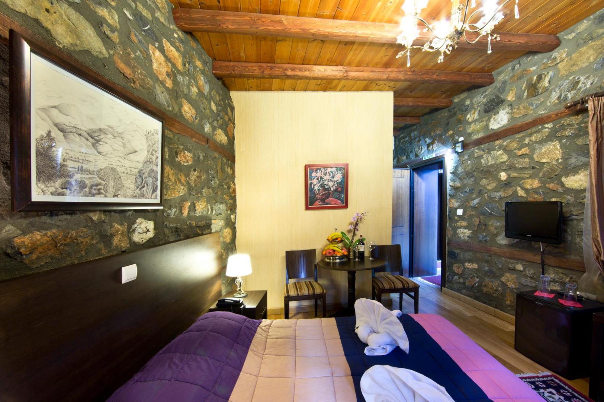 Lithos
