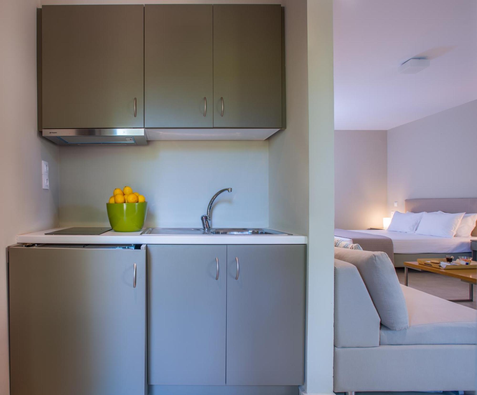 Club Agia Anna Hotel 4*