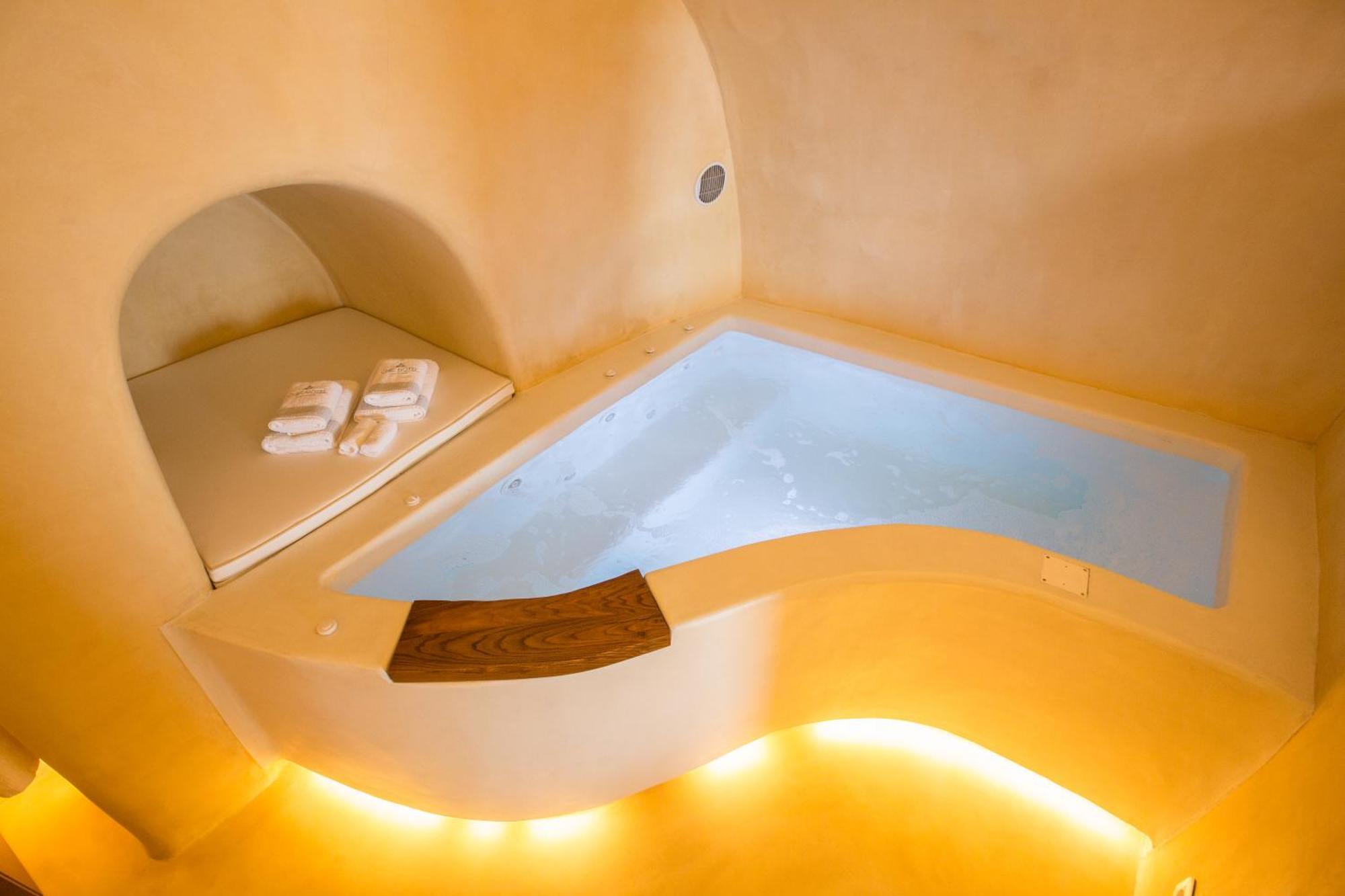 Chic Santorini