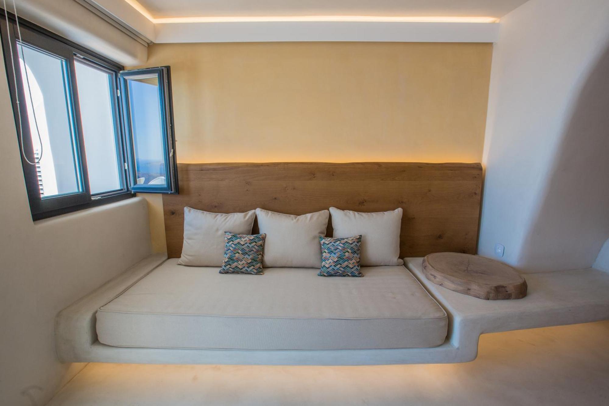 Hotel Chic Santorini 3*