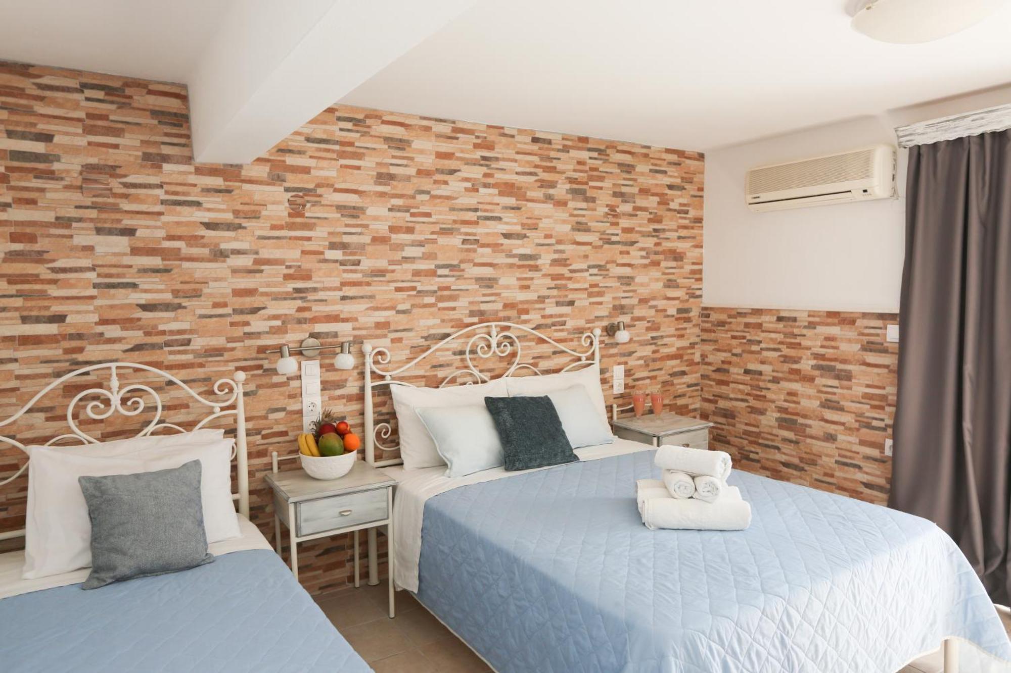 Hotel Kastro Skiathos Town