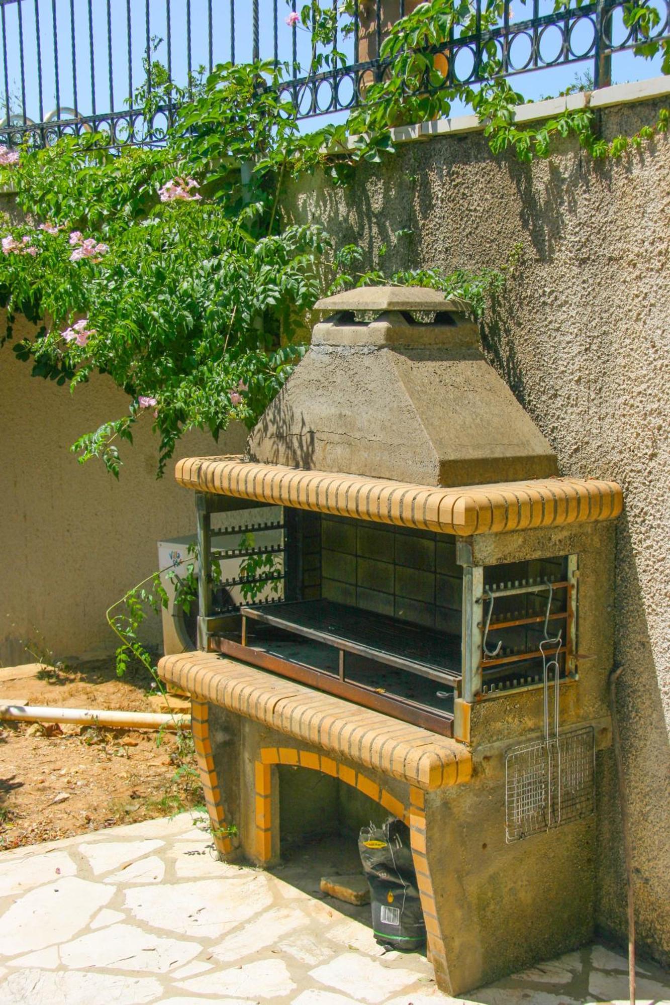 Spyros Nisaki (Corfu)