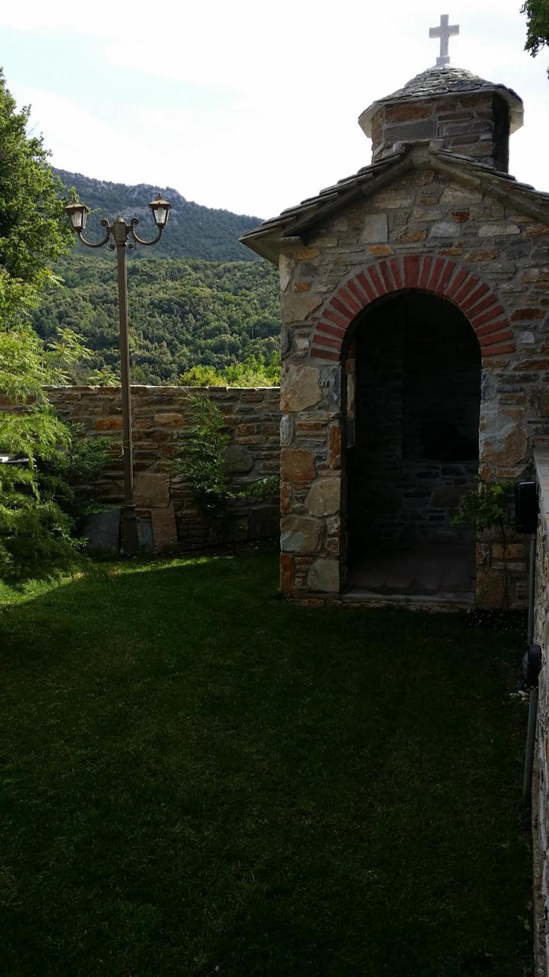 Villa Pacithea Villas *