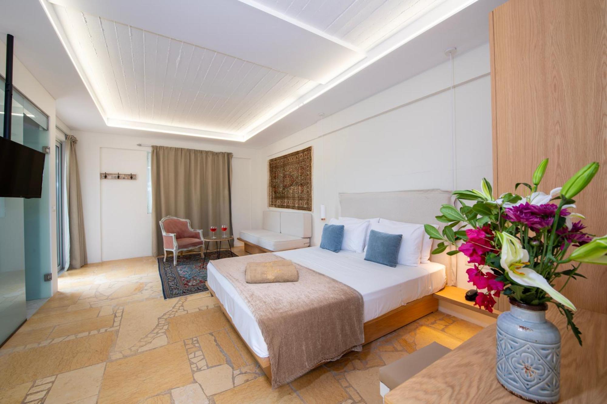 Orpheas (adults Only) 4*