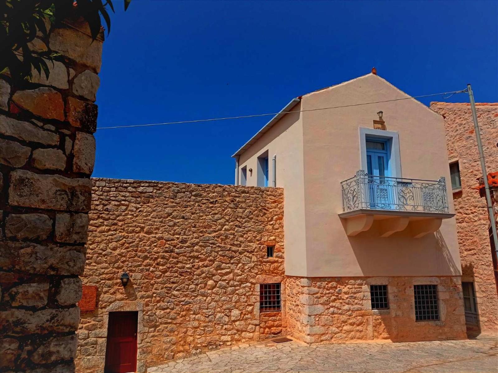 Kapetan Matapas 16th Cen. Tower *