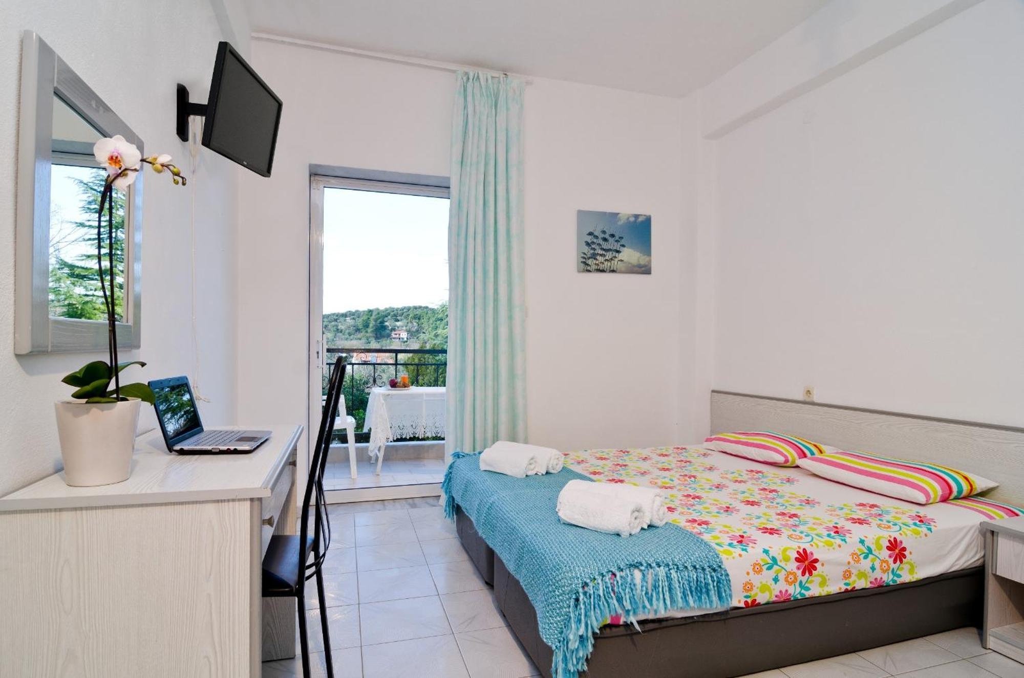 Bianca Studios Apartment Possidi