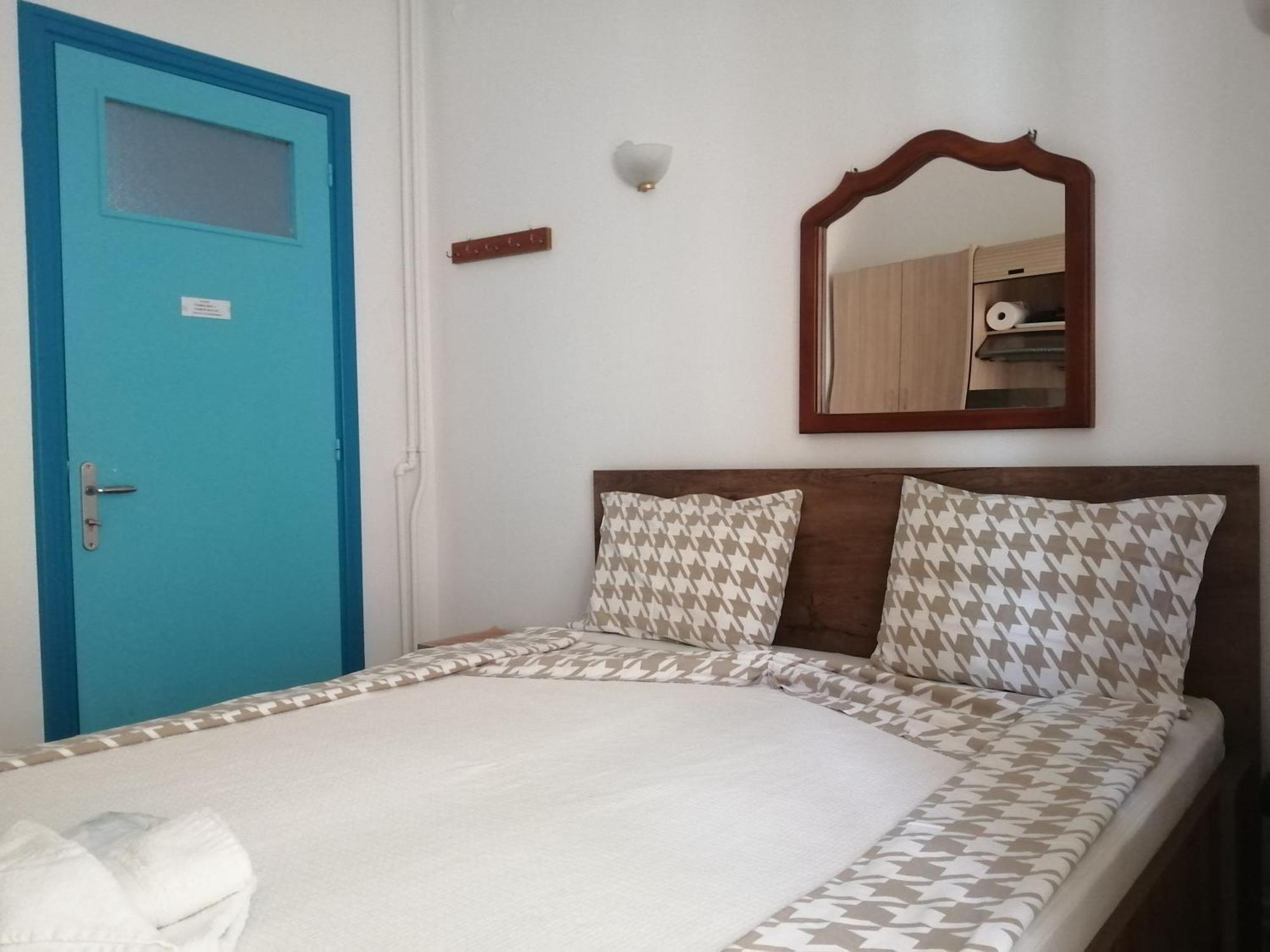 Aparthotel Fotini Kamena Vourla