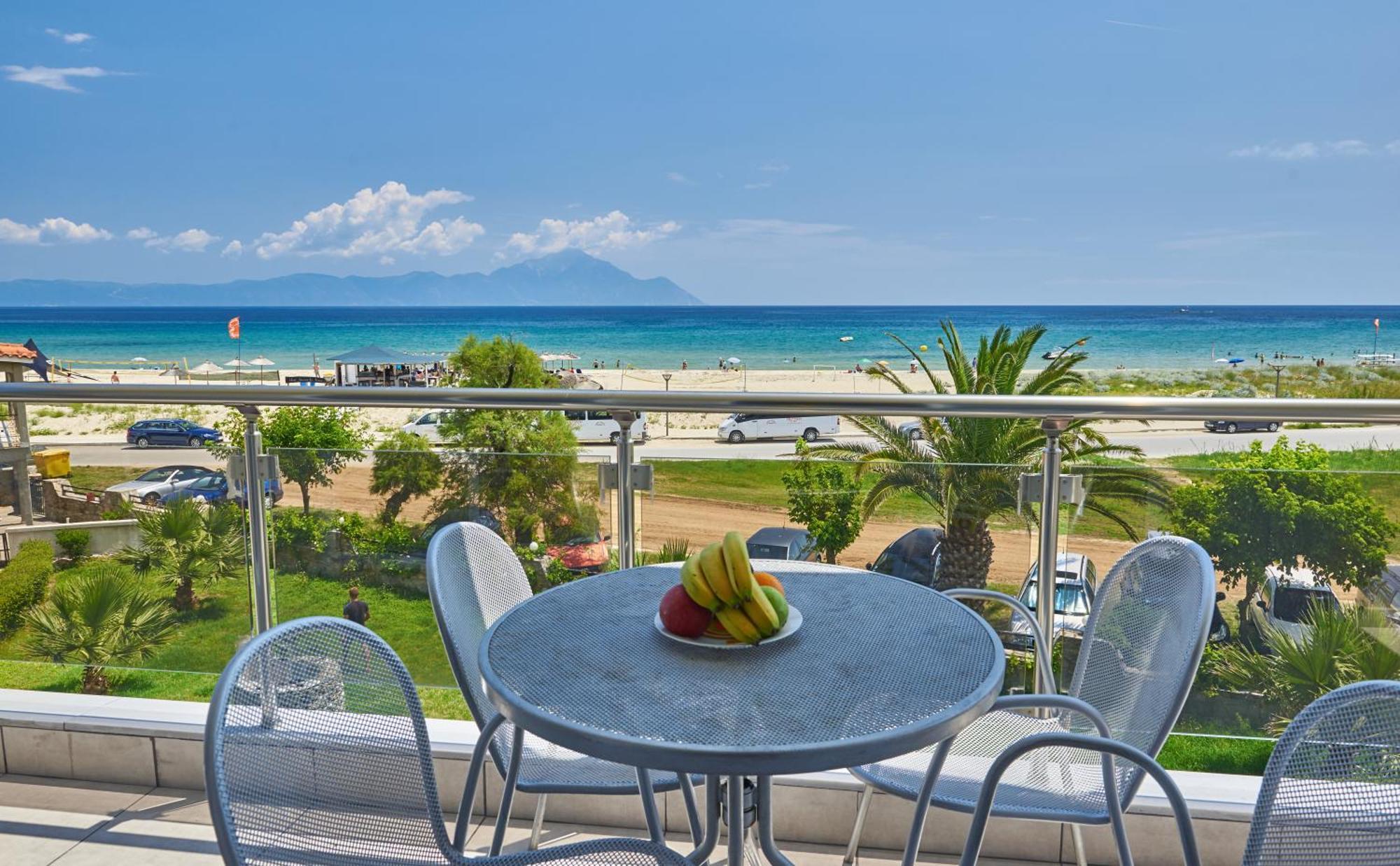 Hotel Sarti Beach