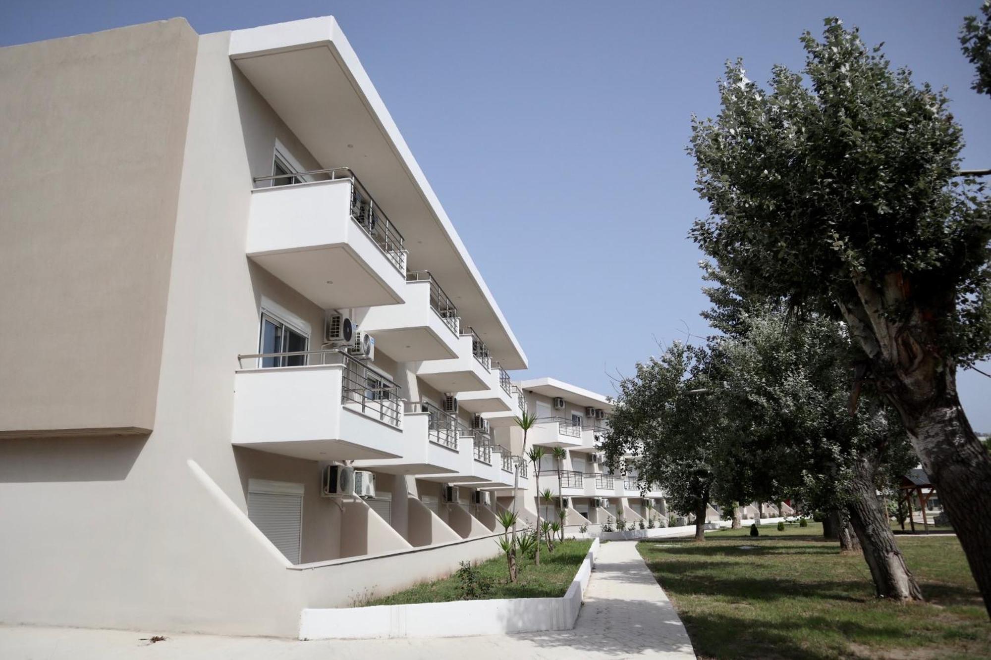 Hotel Sarti Beach