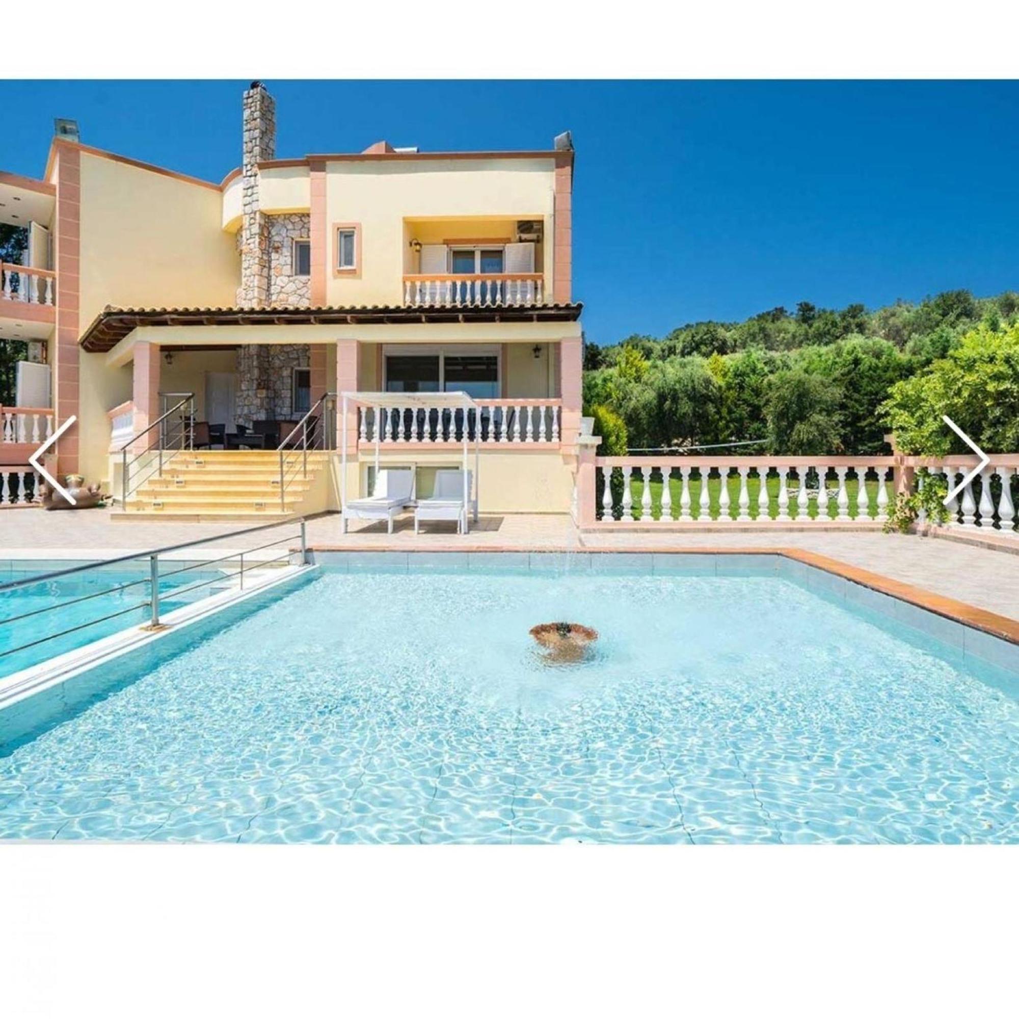 Villa Roula With Private Pool *