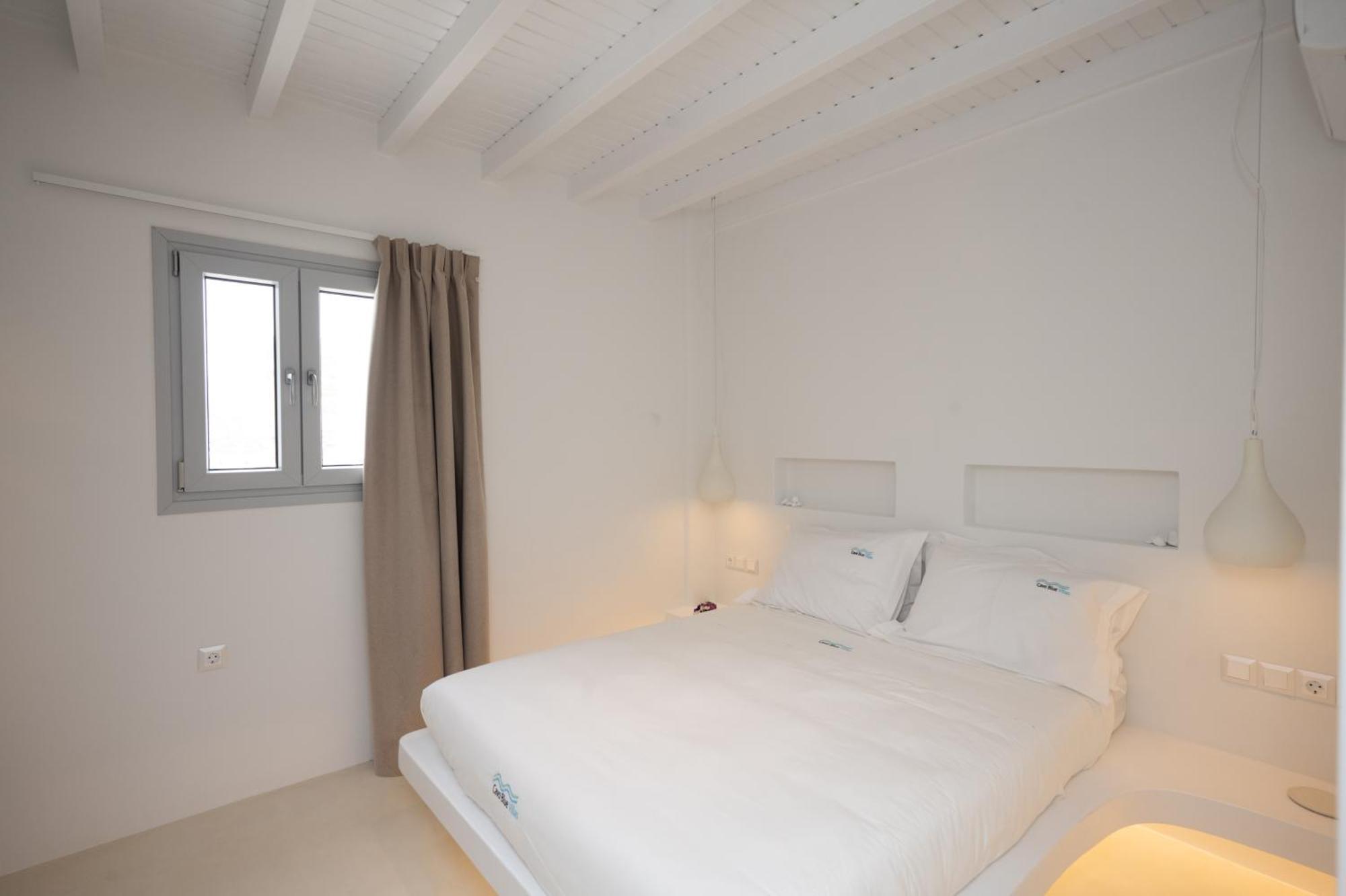 Villa Cavo Blue
