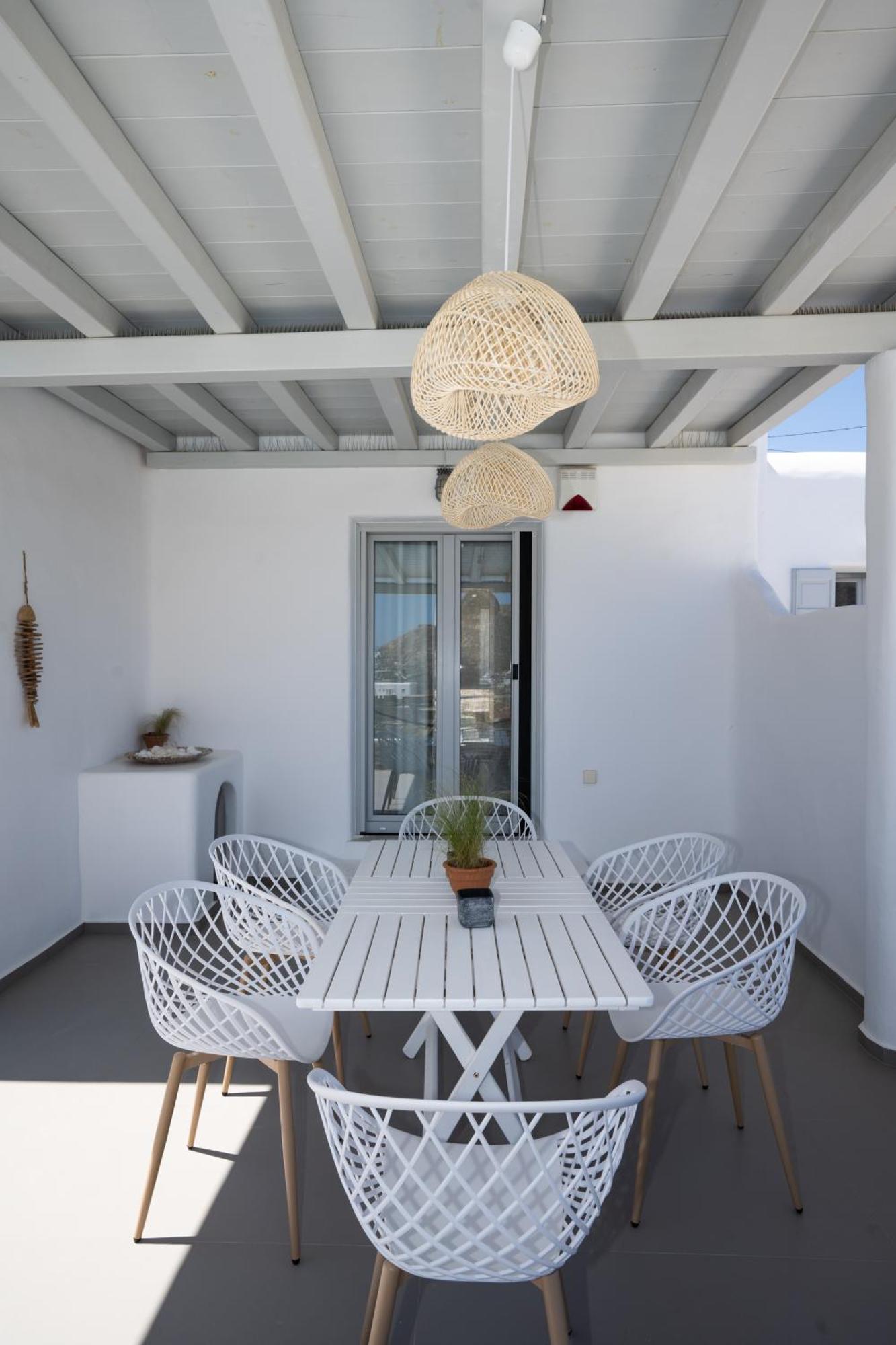 Villa Cavo Blue