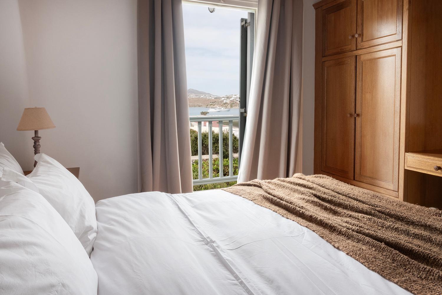 Mykonian Style W Shared Pool & Nighttime Security Guard Apartment Ornos (Mykonos)