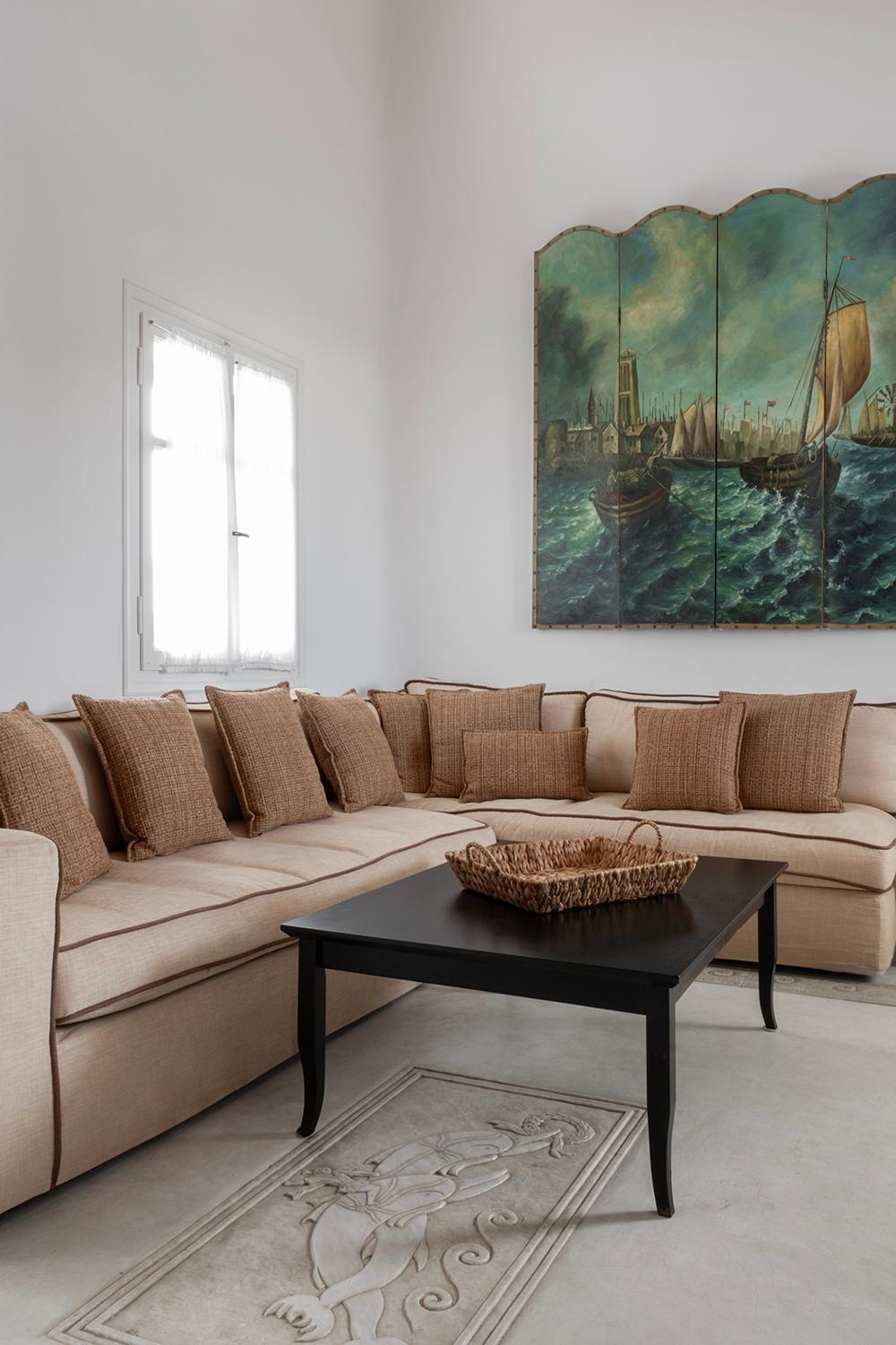 Mykonian Style W Shared Pool & Nighttime Security Guard Apartment *