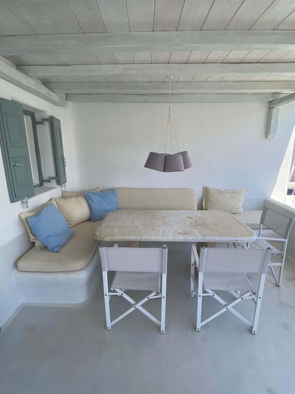 Apartment Mykonian Style W Shared Pool & Nighttime Security Guard Ornos (Mykonos)