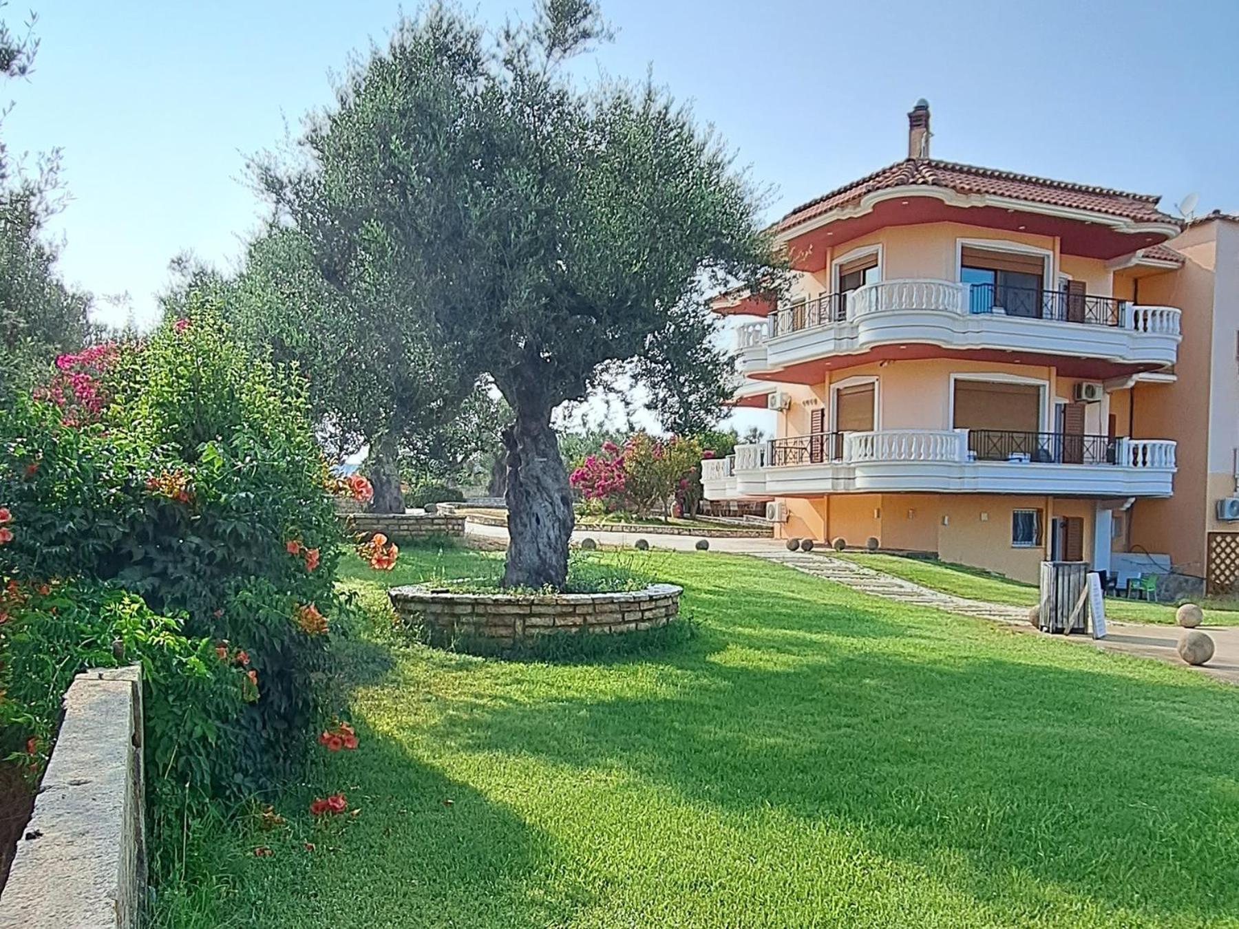Foinikounta View Aparthotel