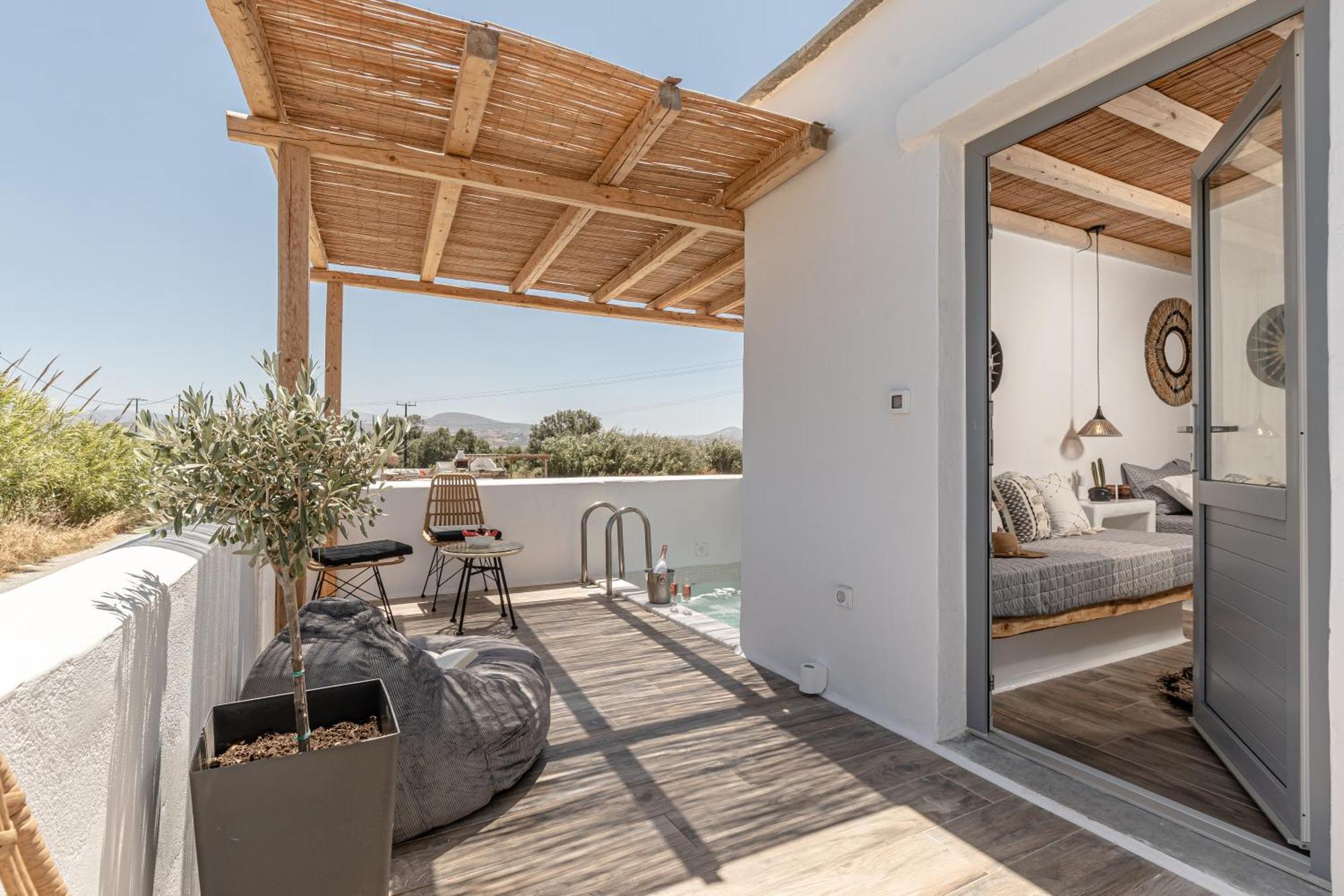 Naxos Finest & 3* Naxos City
