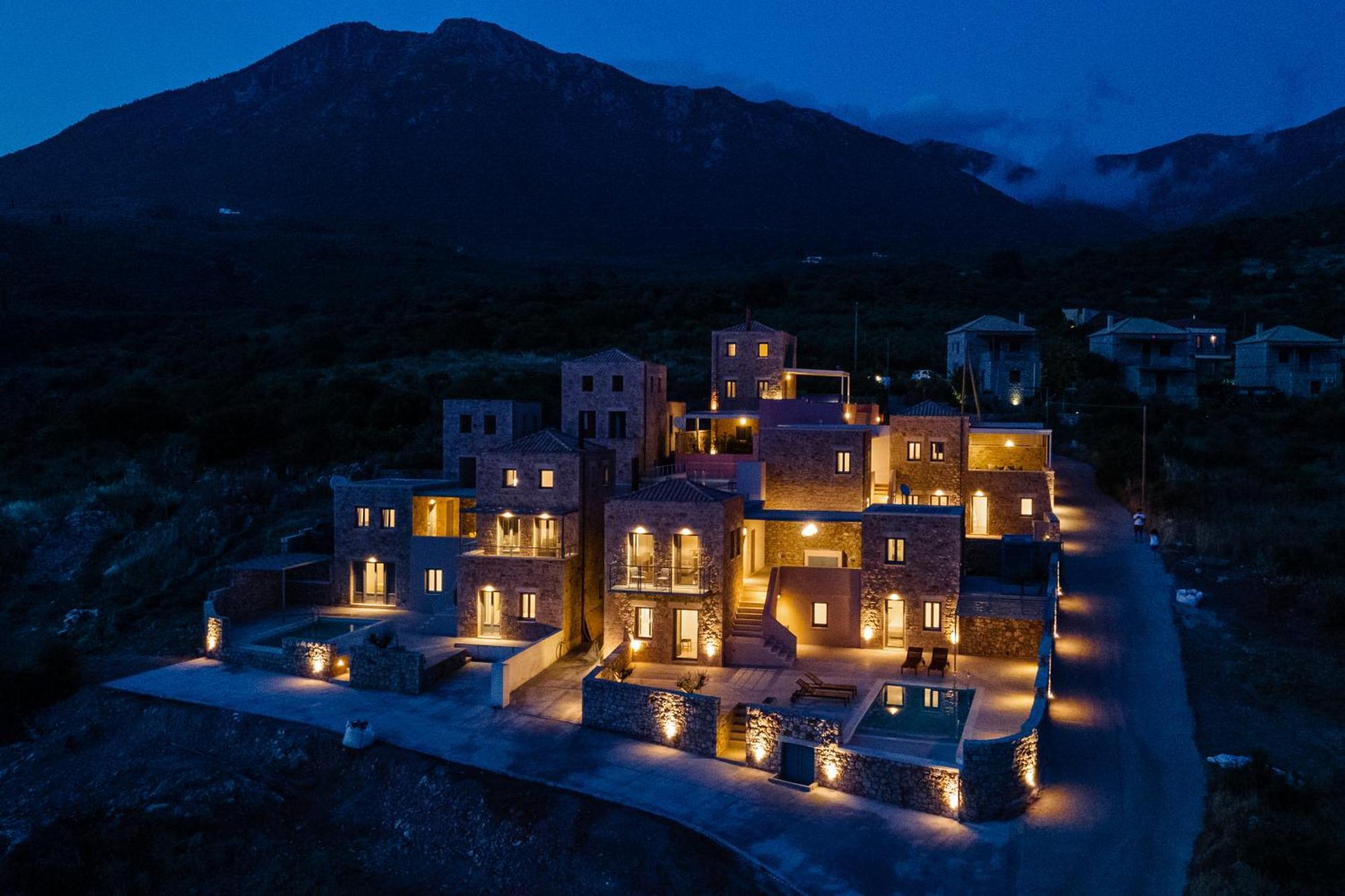 Villa Patio Complex Stoupa