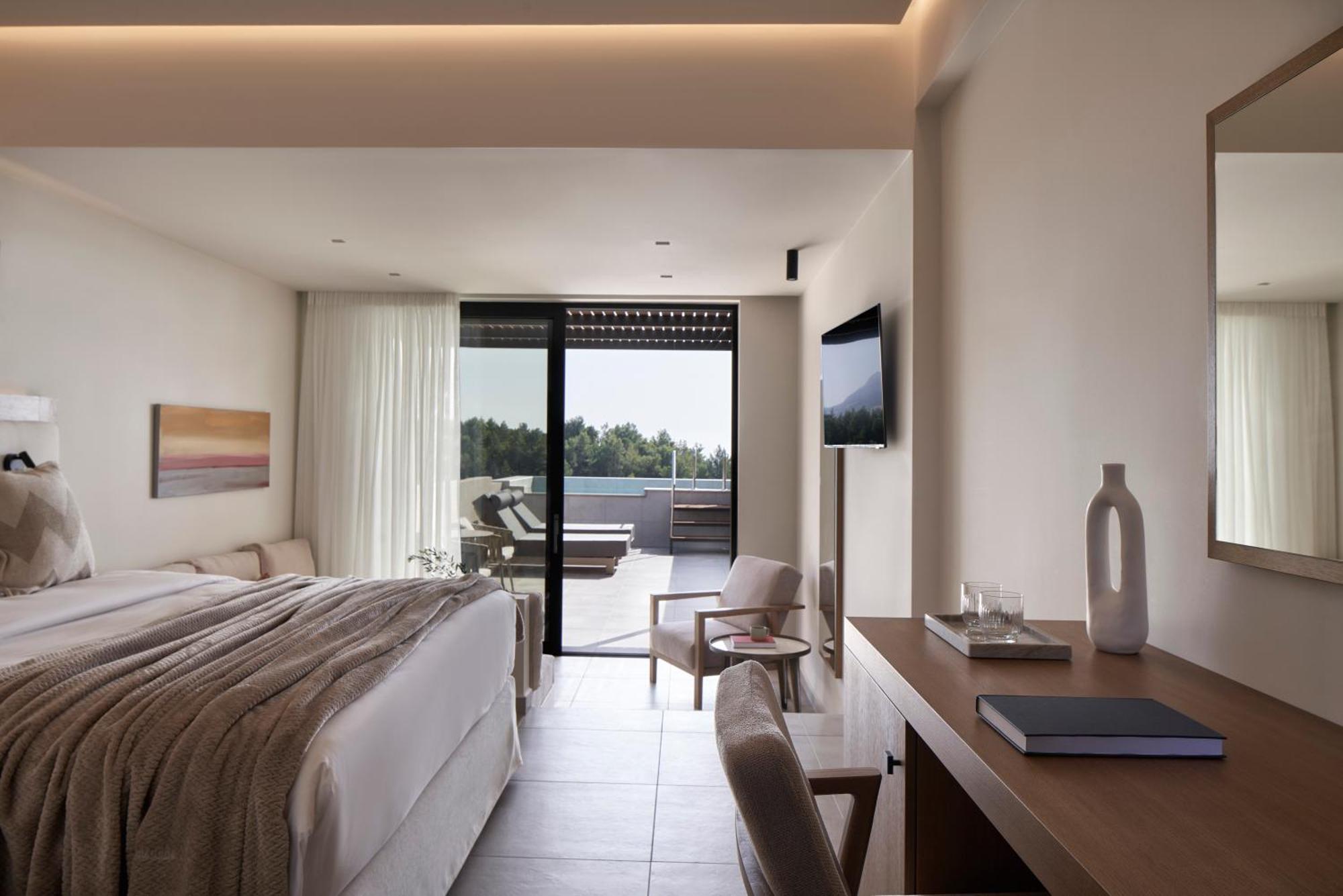Celestial Hotel 4*