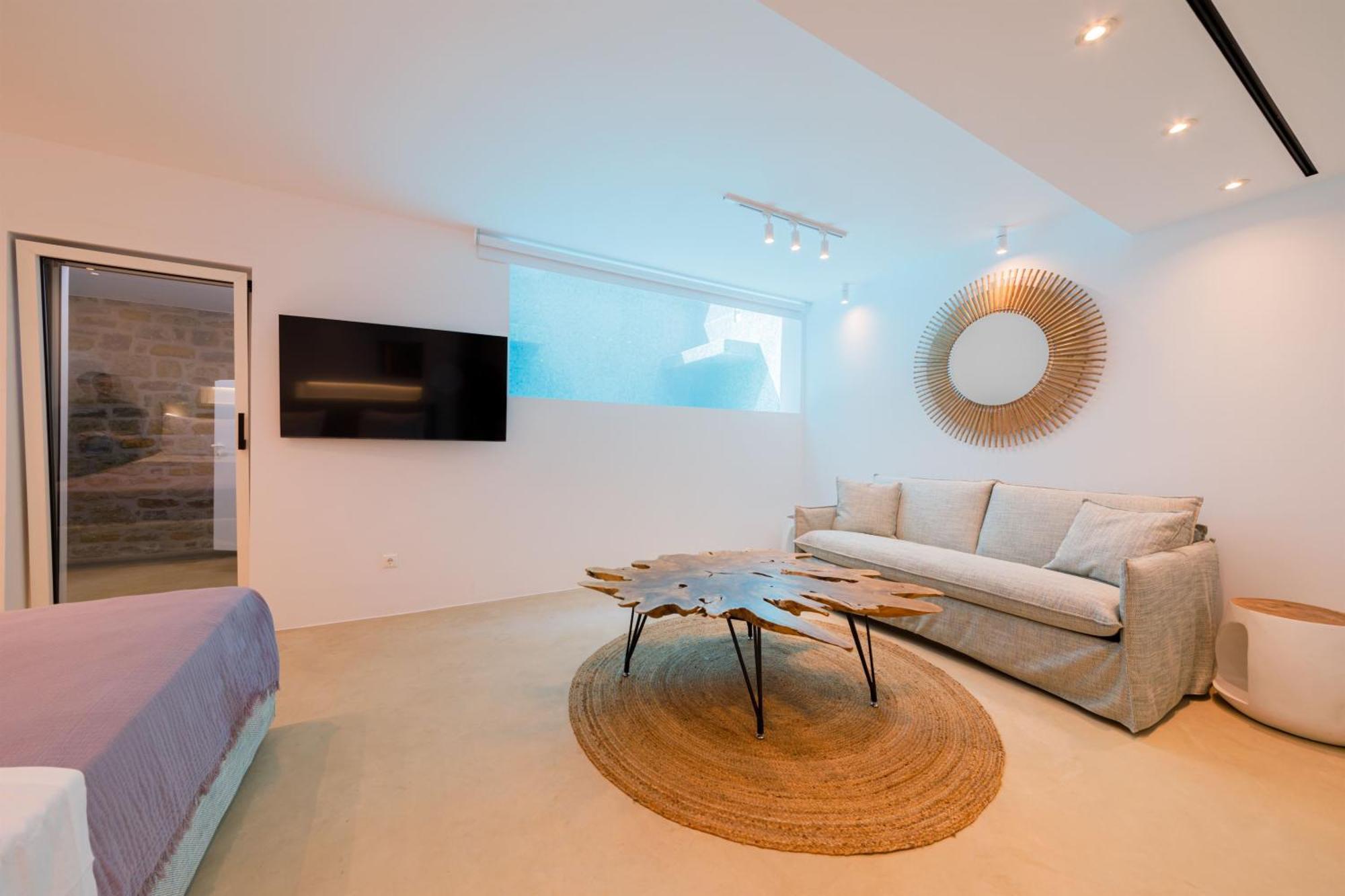 Hills 6 - Luxury With Private Pool Holiday home *
