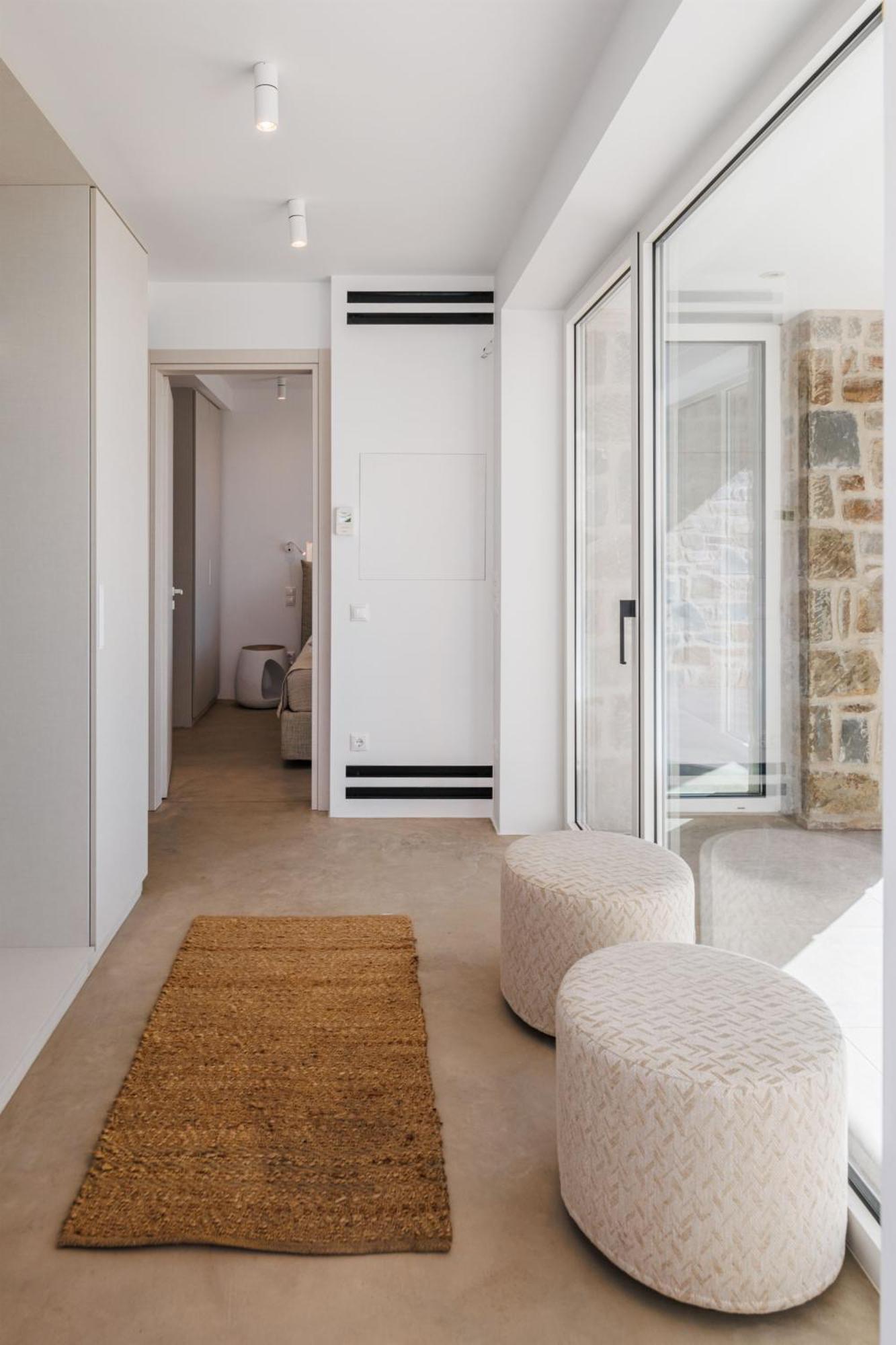 Hills 6 - Luxury With Private Pool Holiday home *