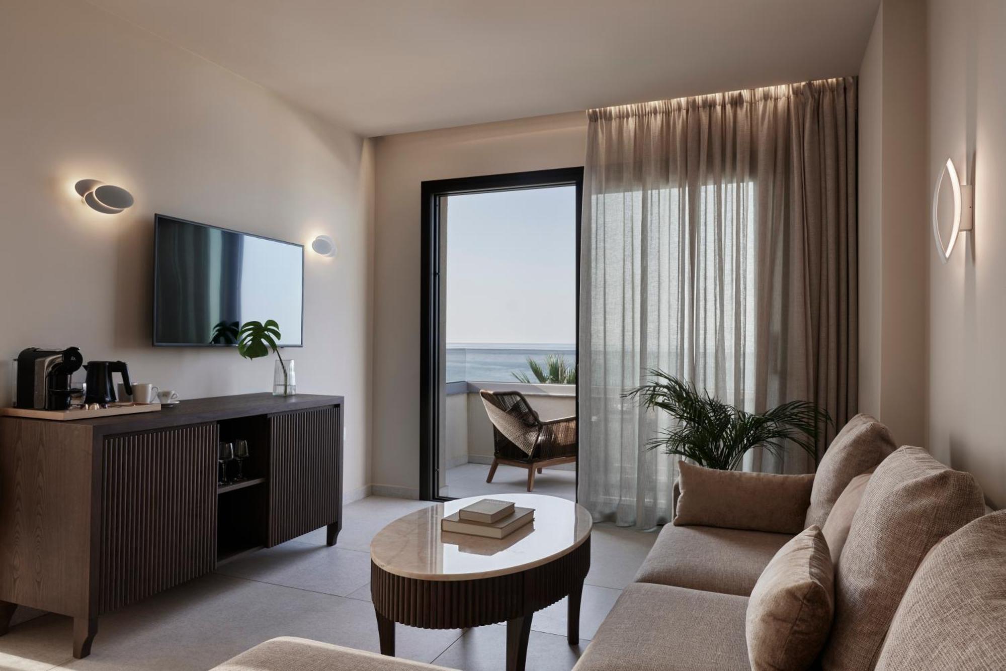 Hotel Amira Luxury & - Adults Only Adelianos Kampos