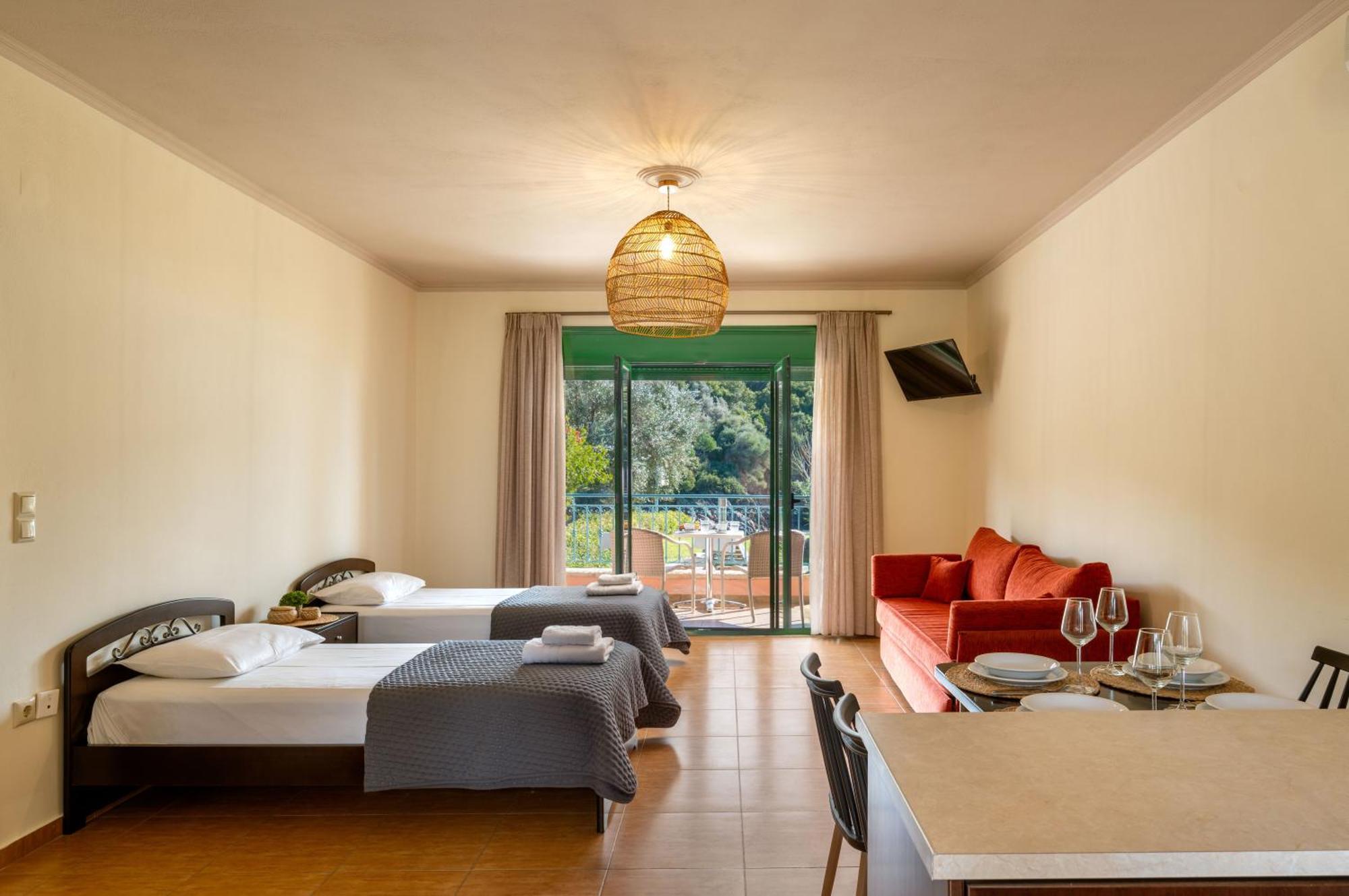 Aparthotel Aiora